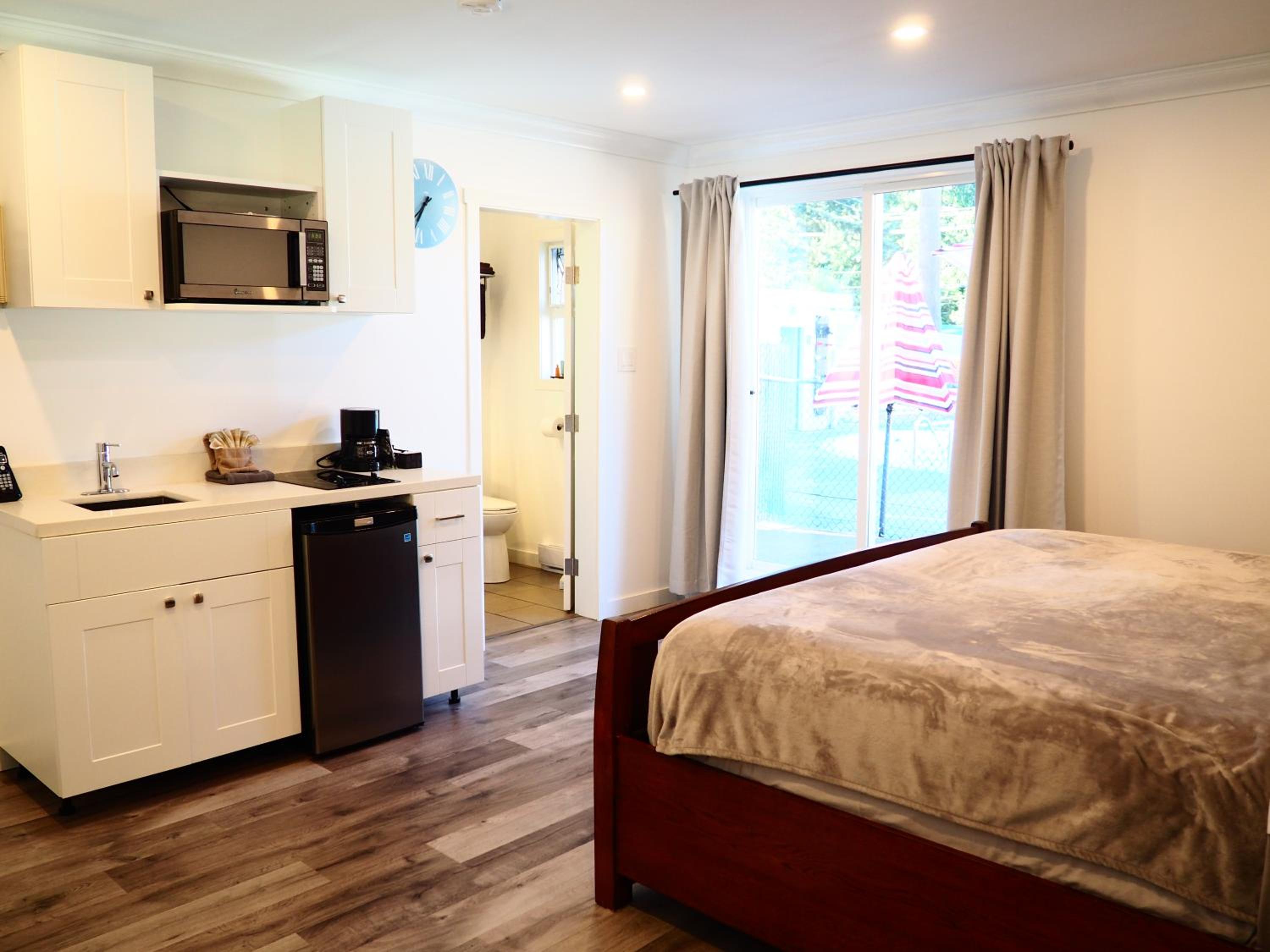 King Suite - Photo 2