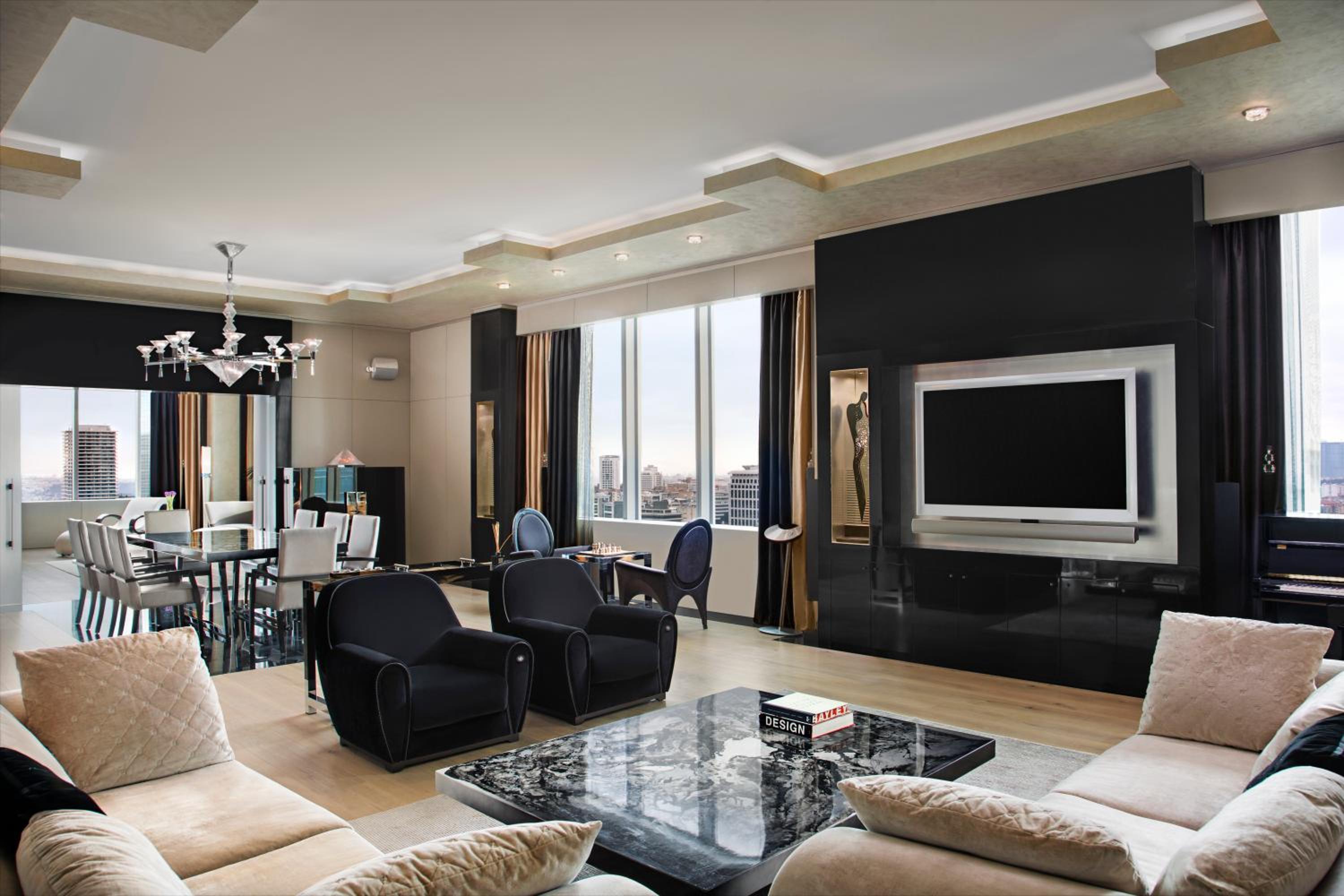 Penthouse Suite