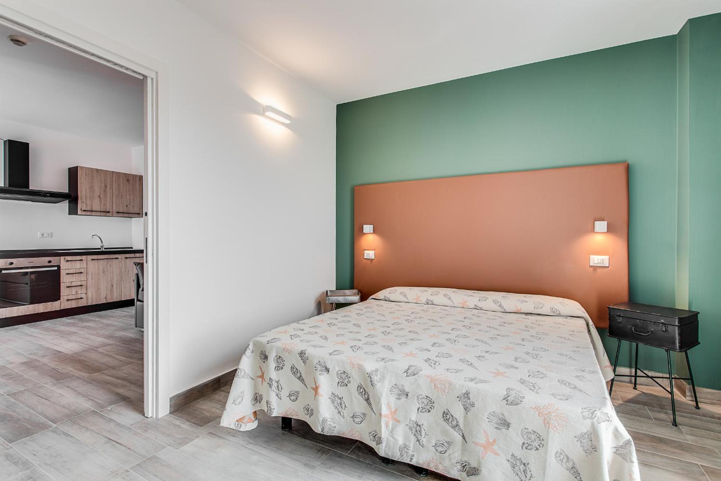 Deluxe Suite with Spa Bath