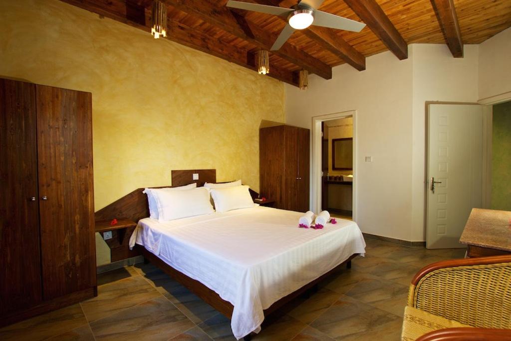 Villa photo 3