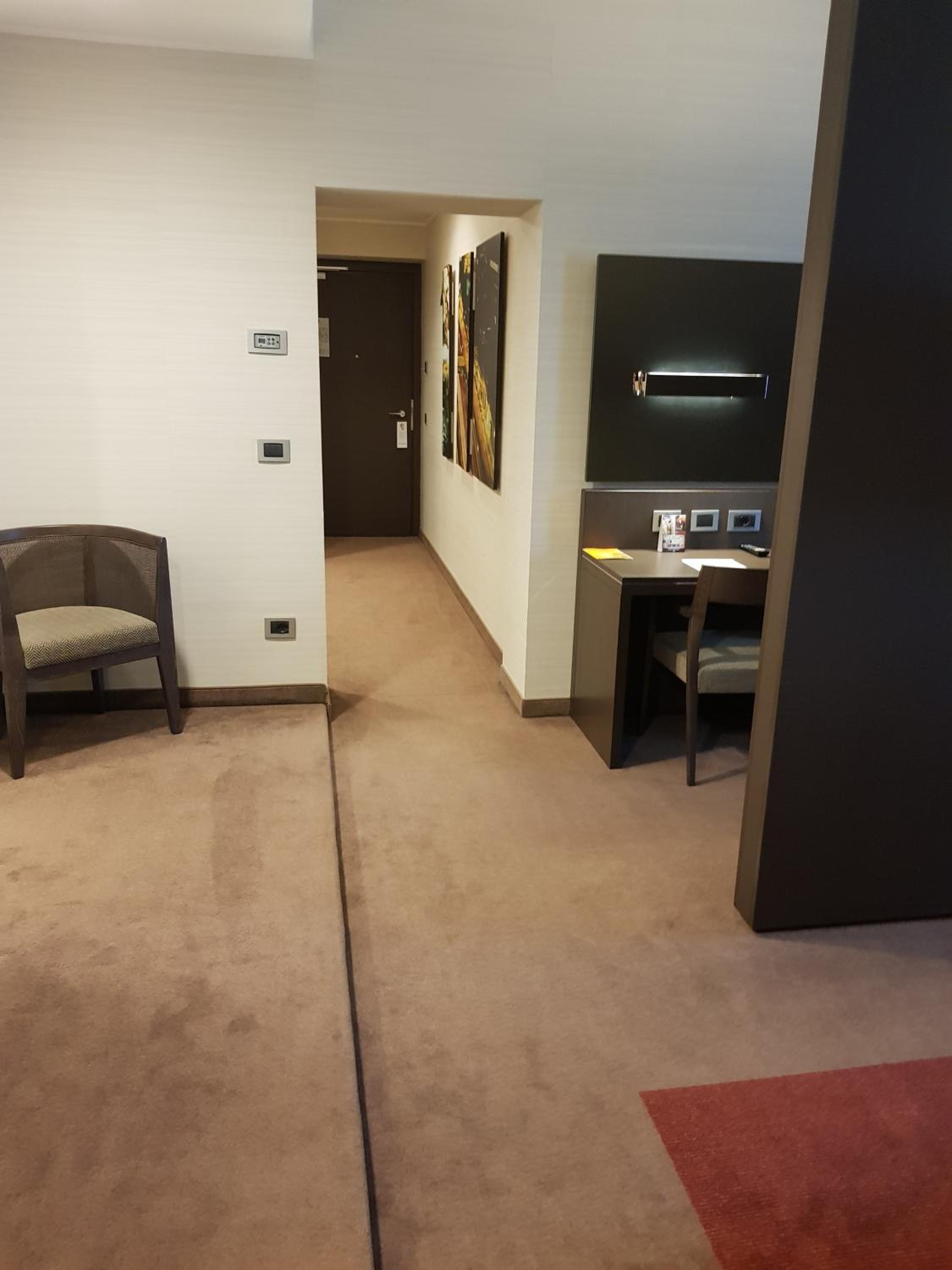 King Suite - Photo 3