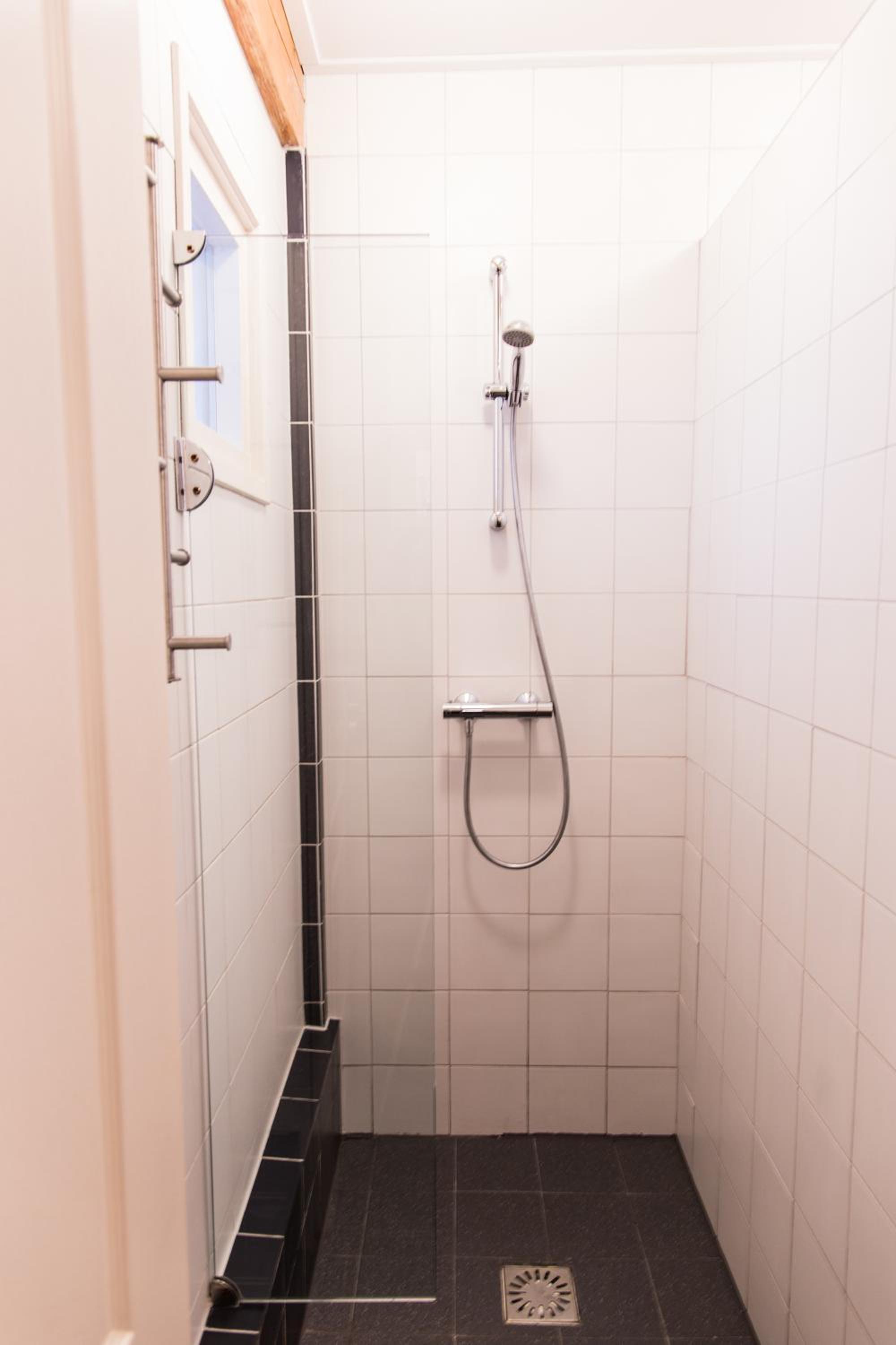 Twin Room with Private Bathroom 2 photo 2