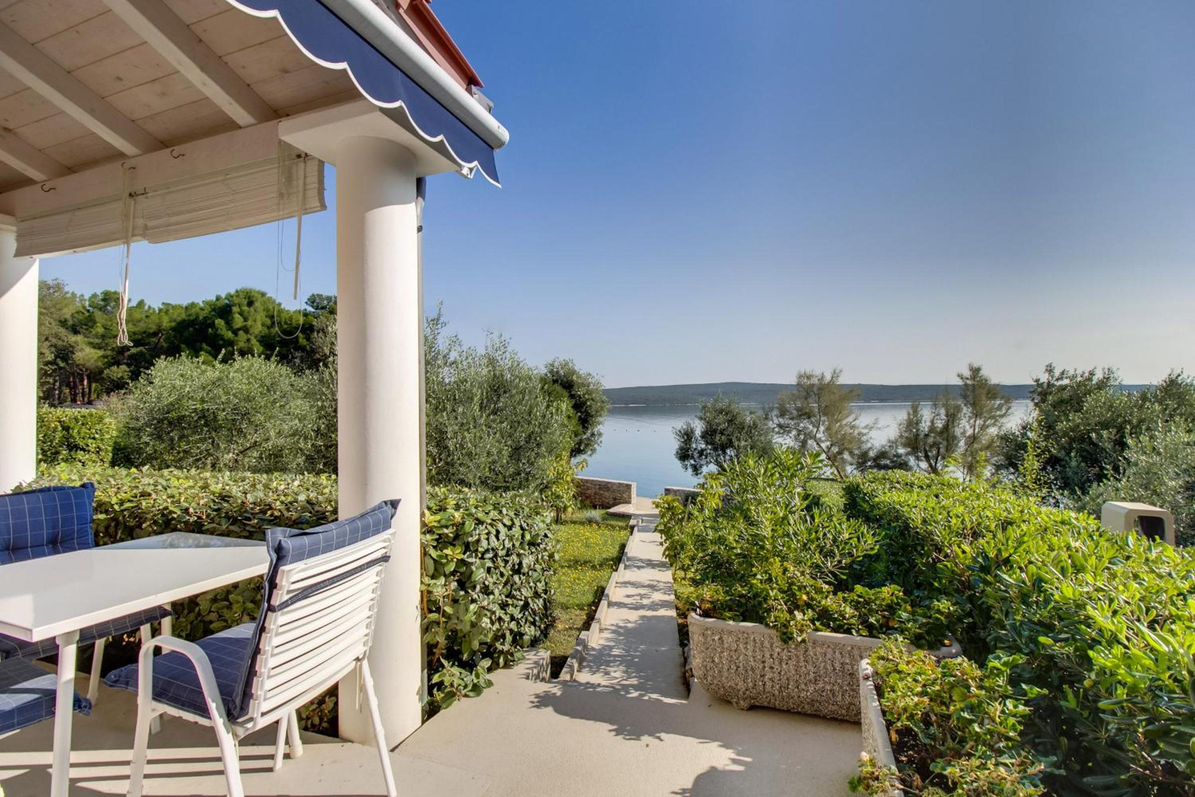 Apartment with Sea View photo 2
