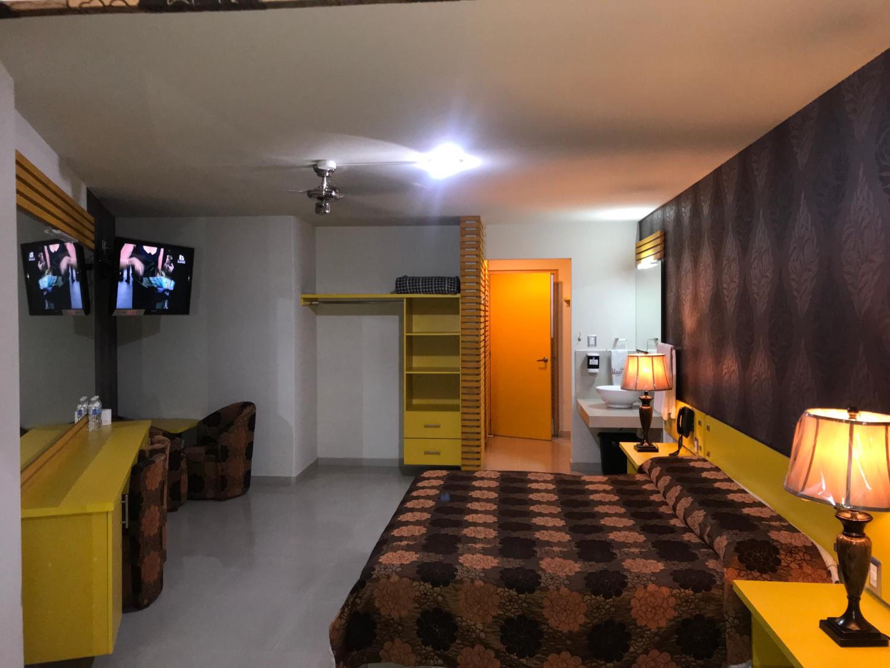 Standard Suite photo 1