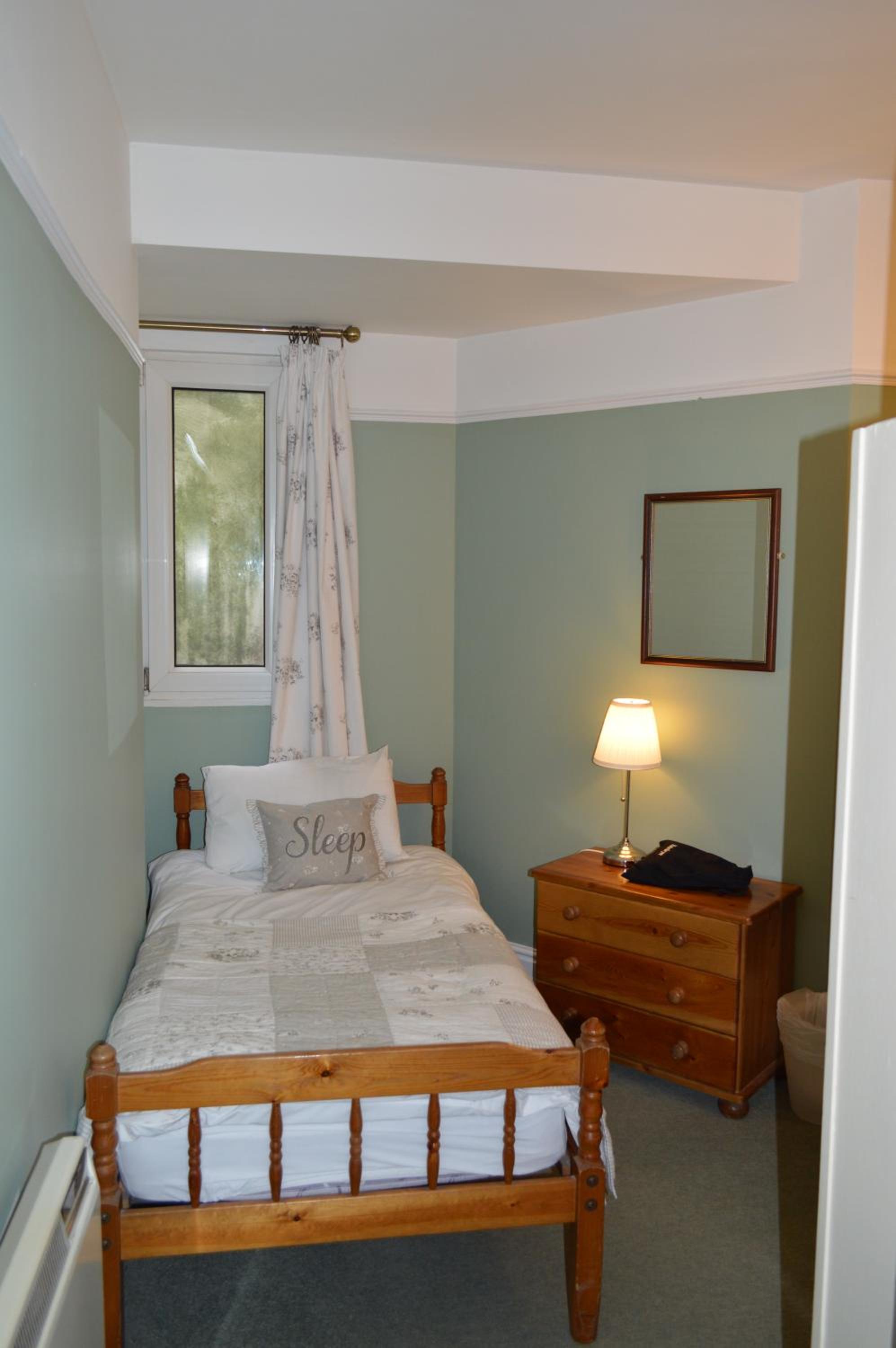 The Windsor - Three Bedroom Apartment