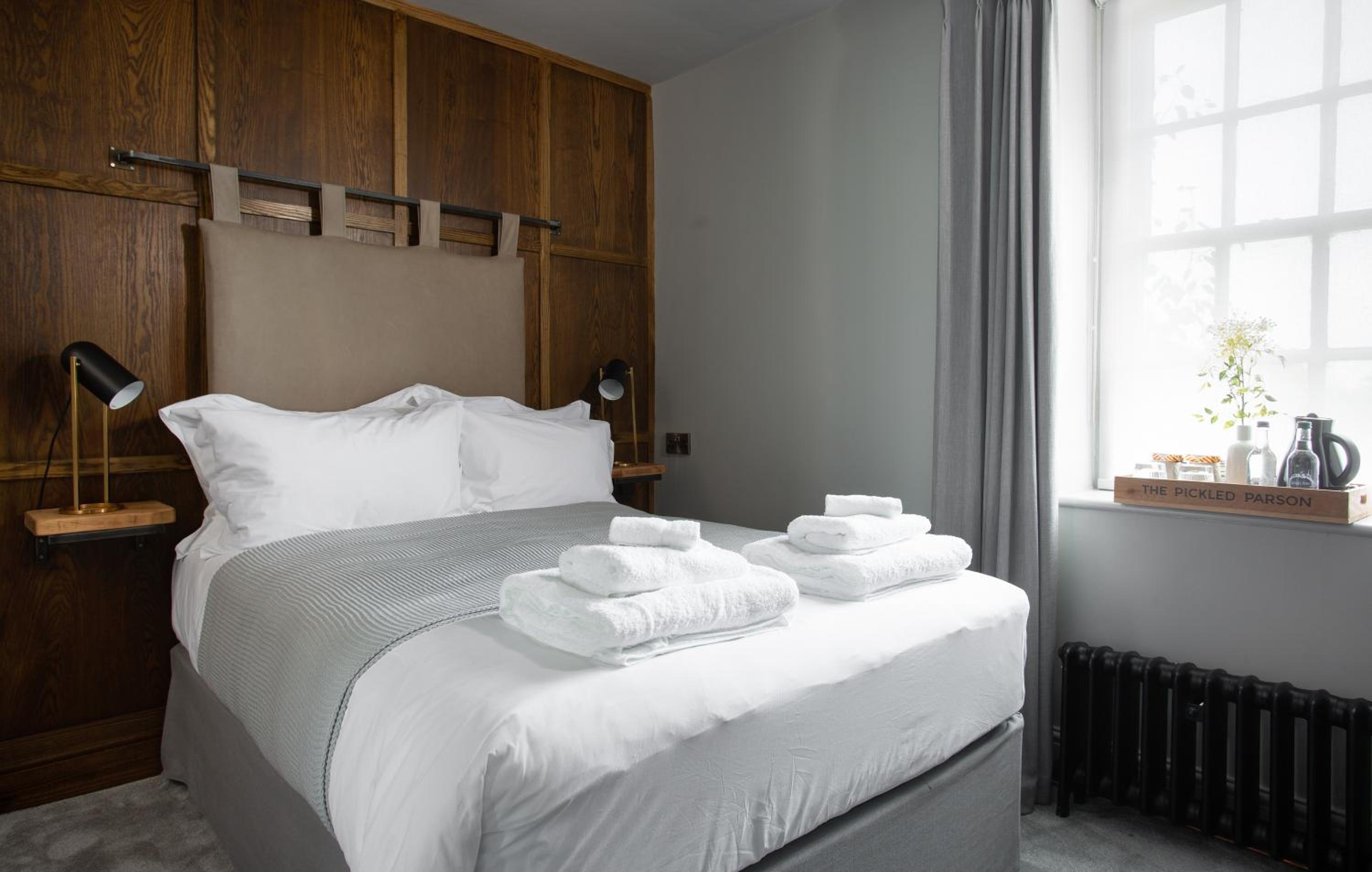 Deluxe Double Room - Photo 15