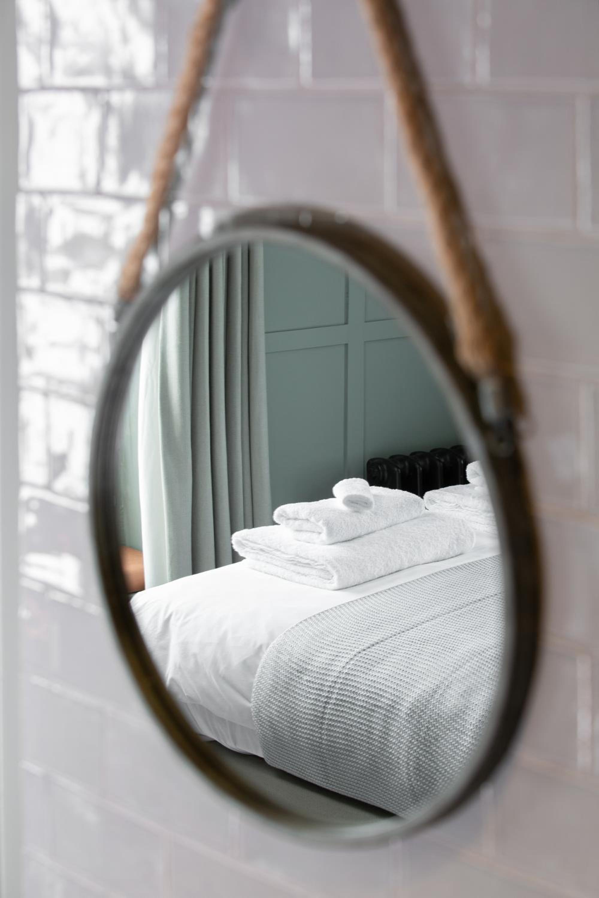 Deluxe Double Room - Photo 10