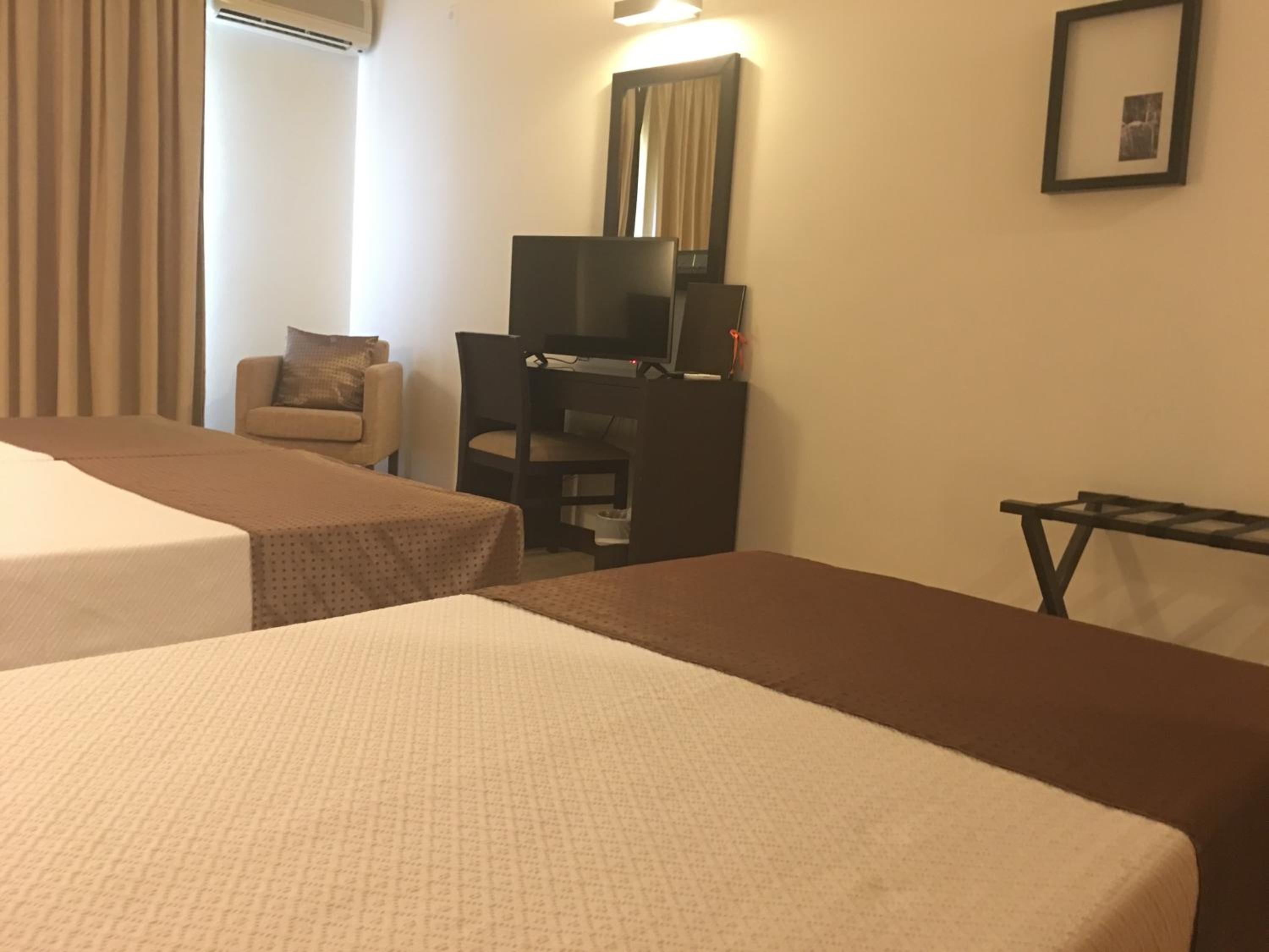 Double Room with Extra Bed photo 1