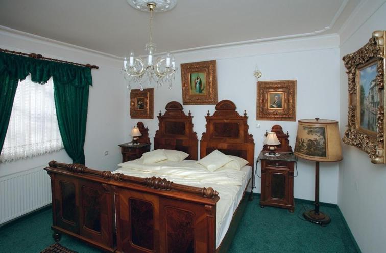 Deluxe Double Room with Bath photo 2