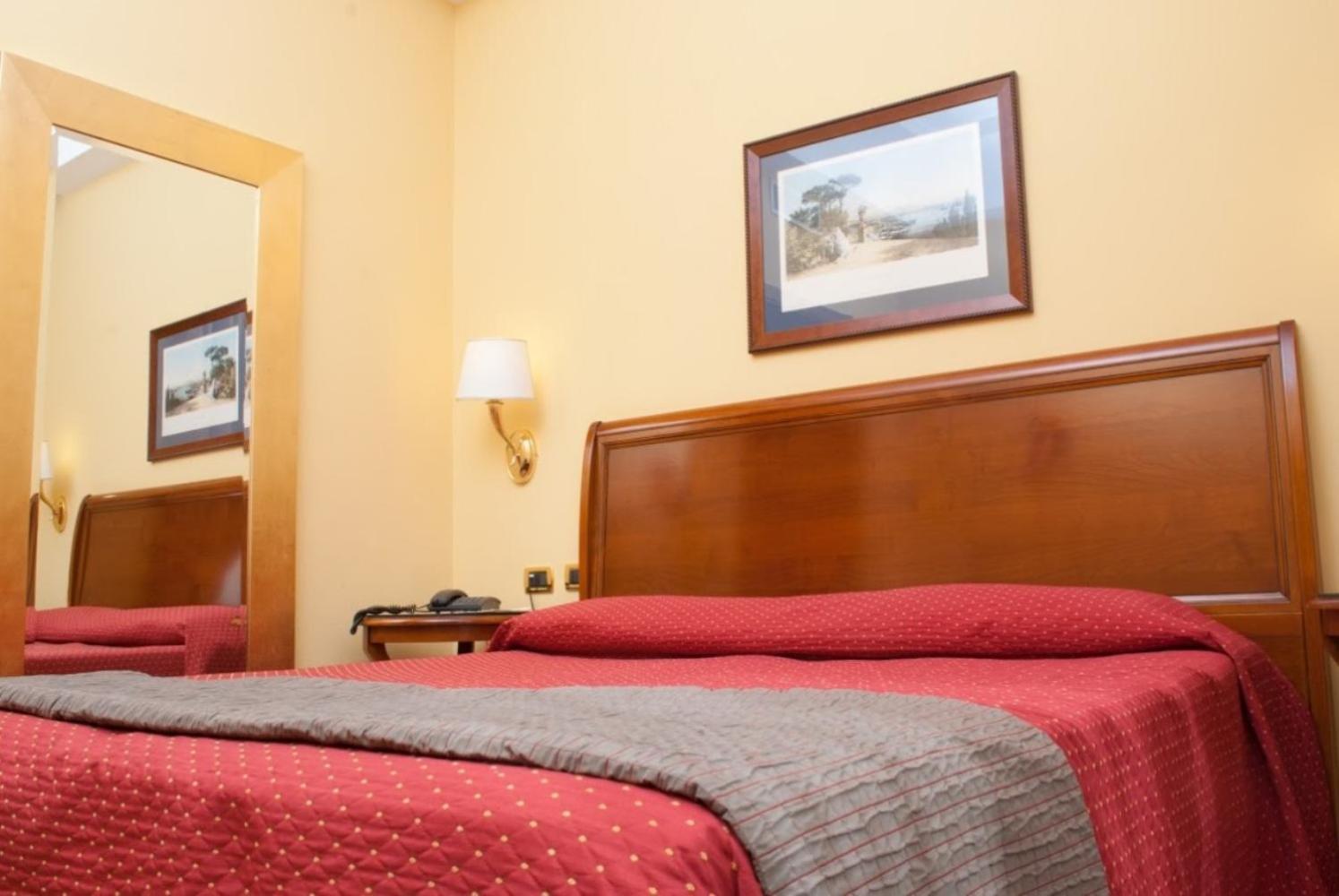 Double or Twin Room photo 2