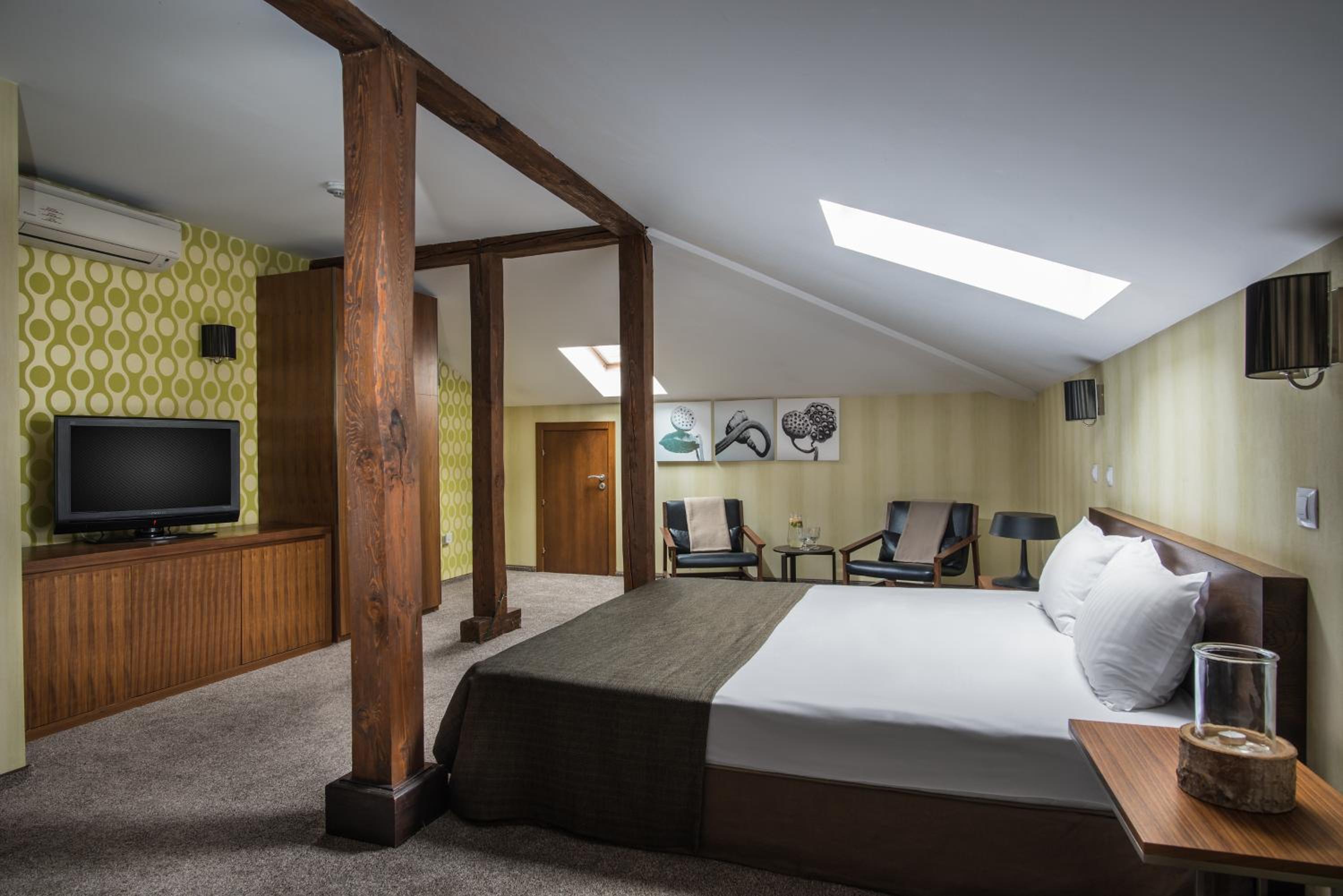 Double Room - Attic - Photo 1