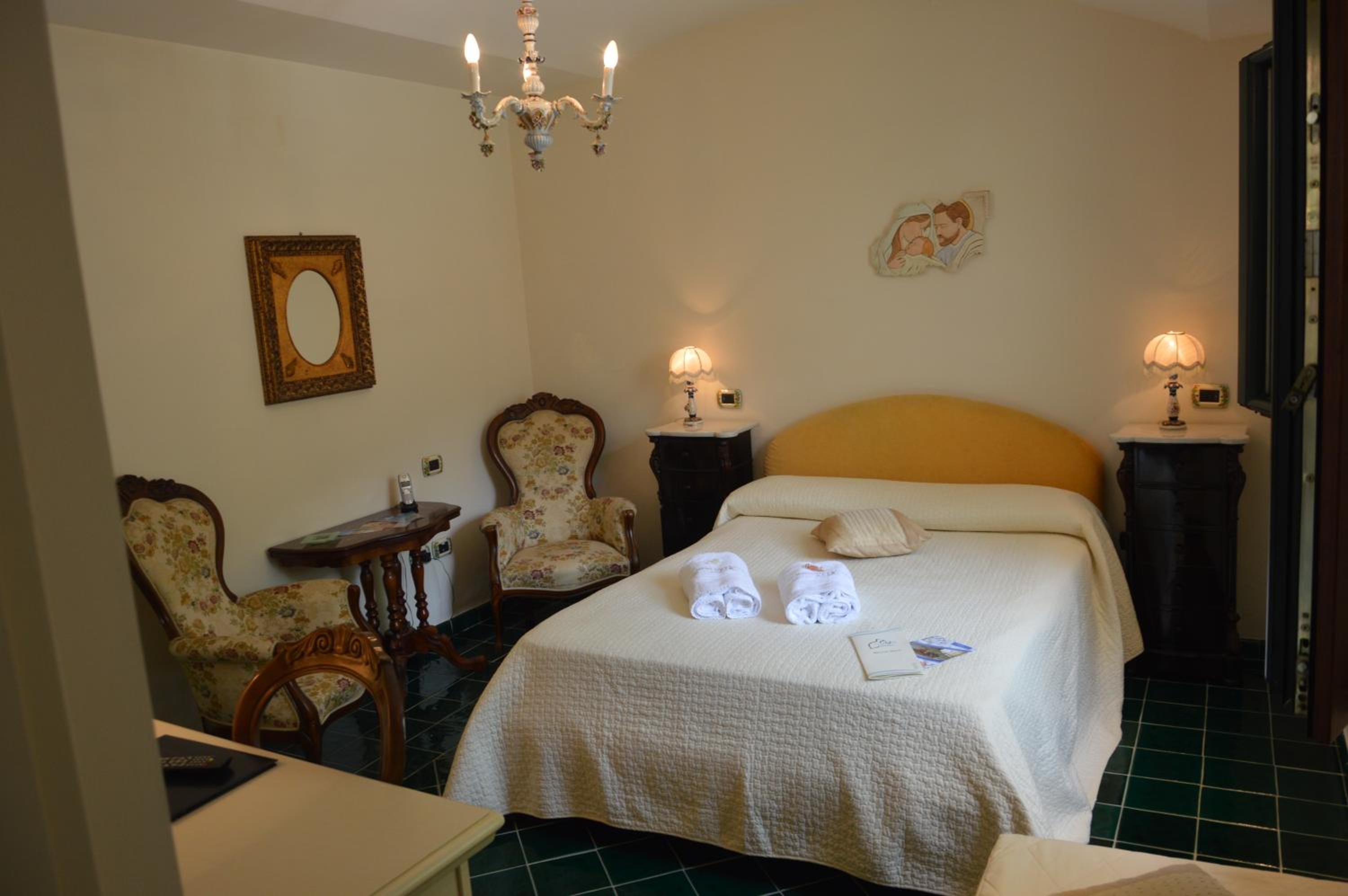 Studio with Spa Bath - Annex  - Photo 1