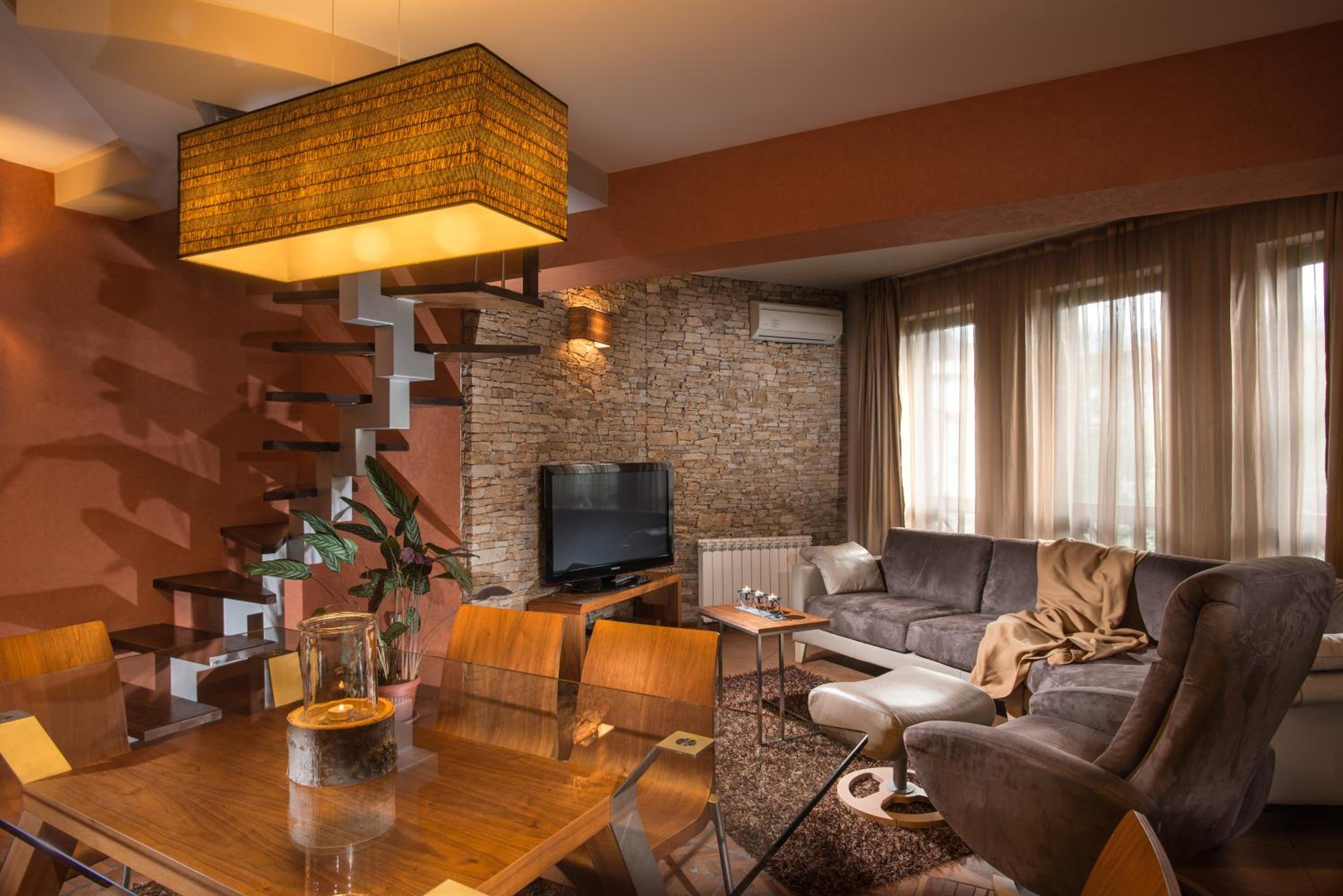 Two-Bedroom Deluxe Apartment