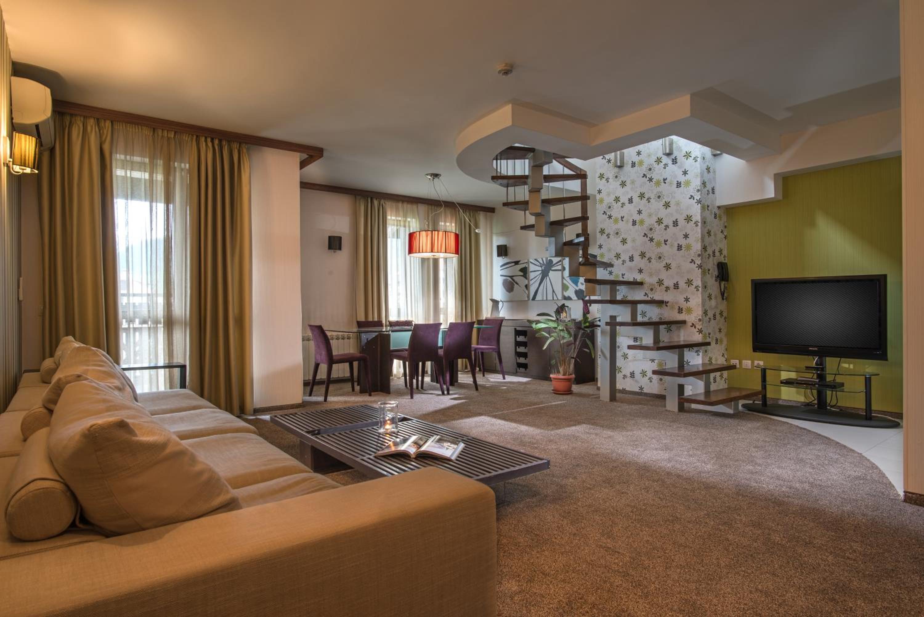 Maisonette - Photo 1