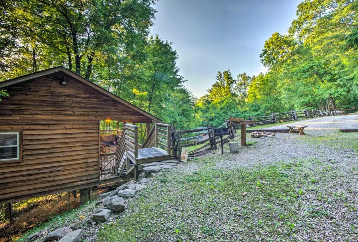 Cabin #4- Gone Paddeling photo 2