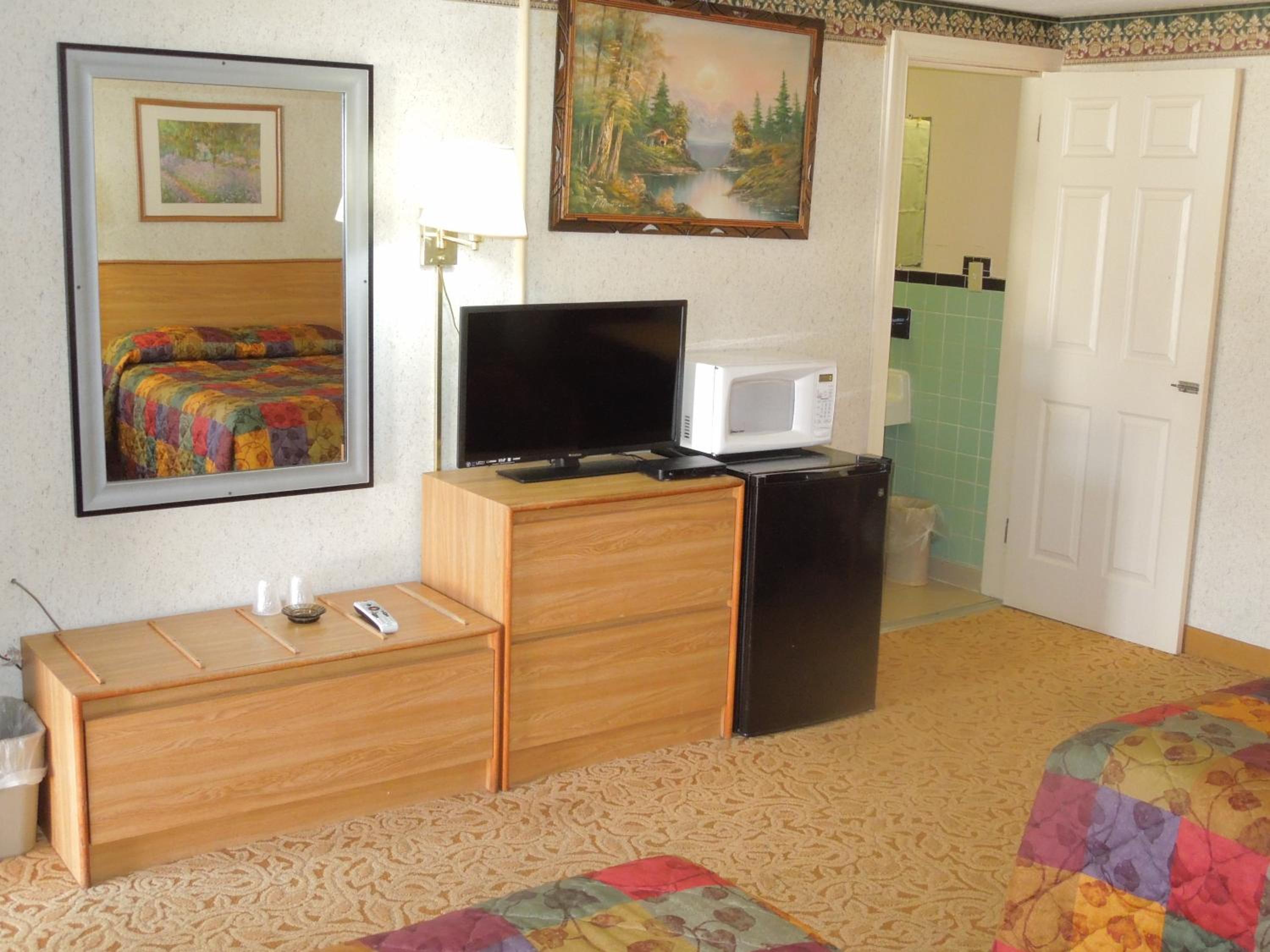 Double Room with Two Double Beds - Photo 3
