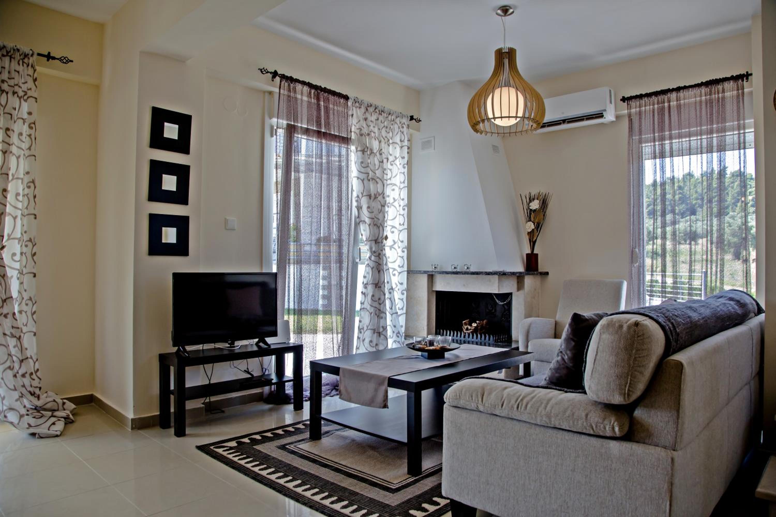 Villa photo 1
