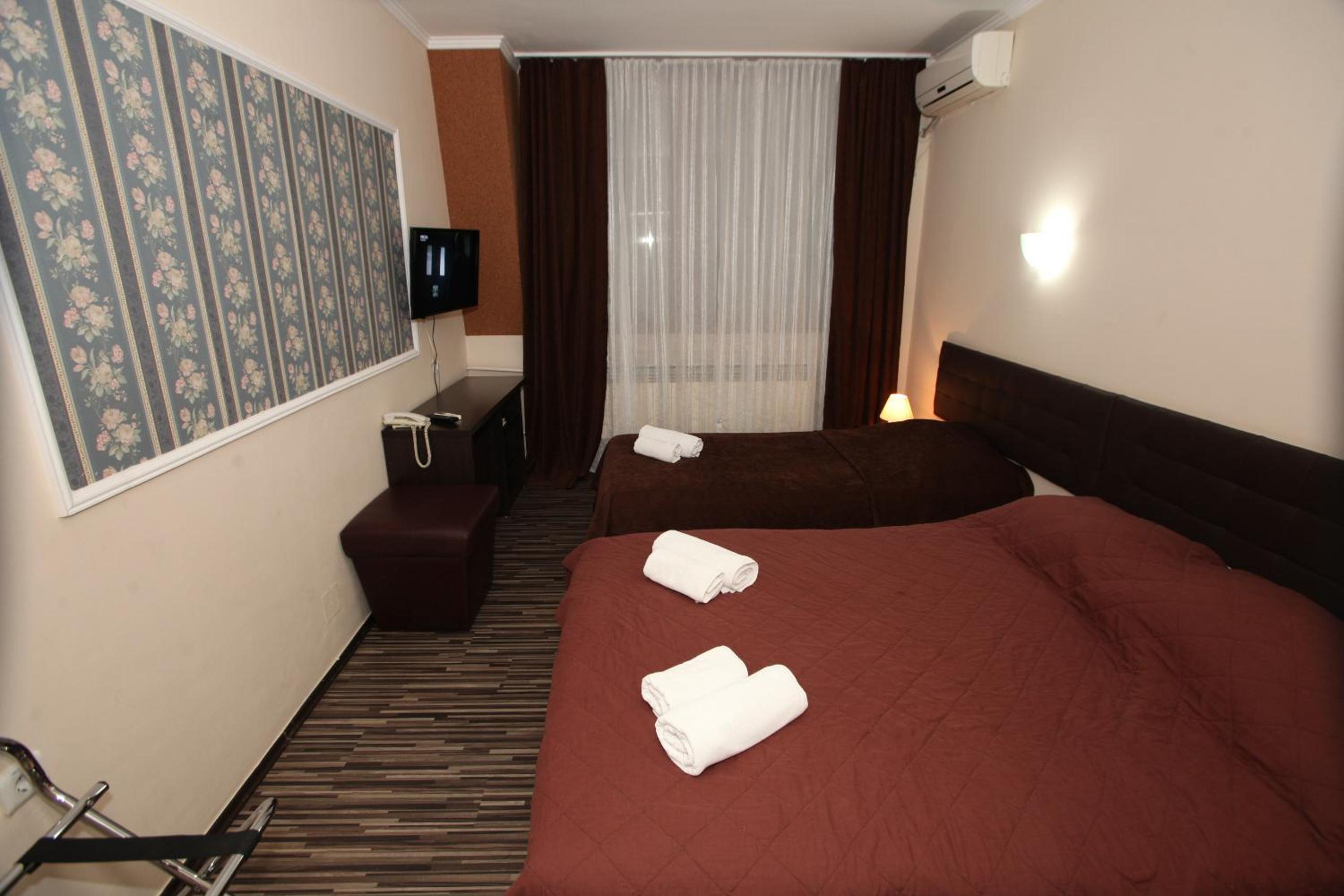 Standard Triple Room - Photo 4