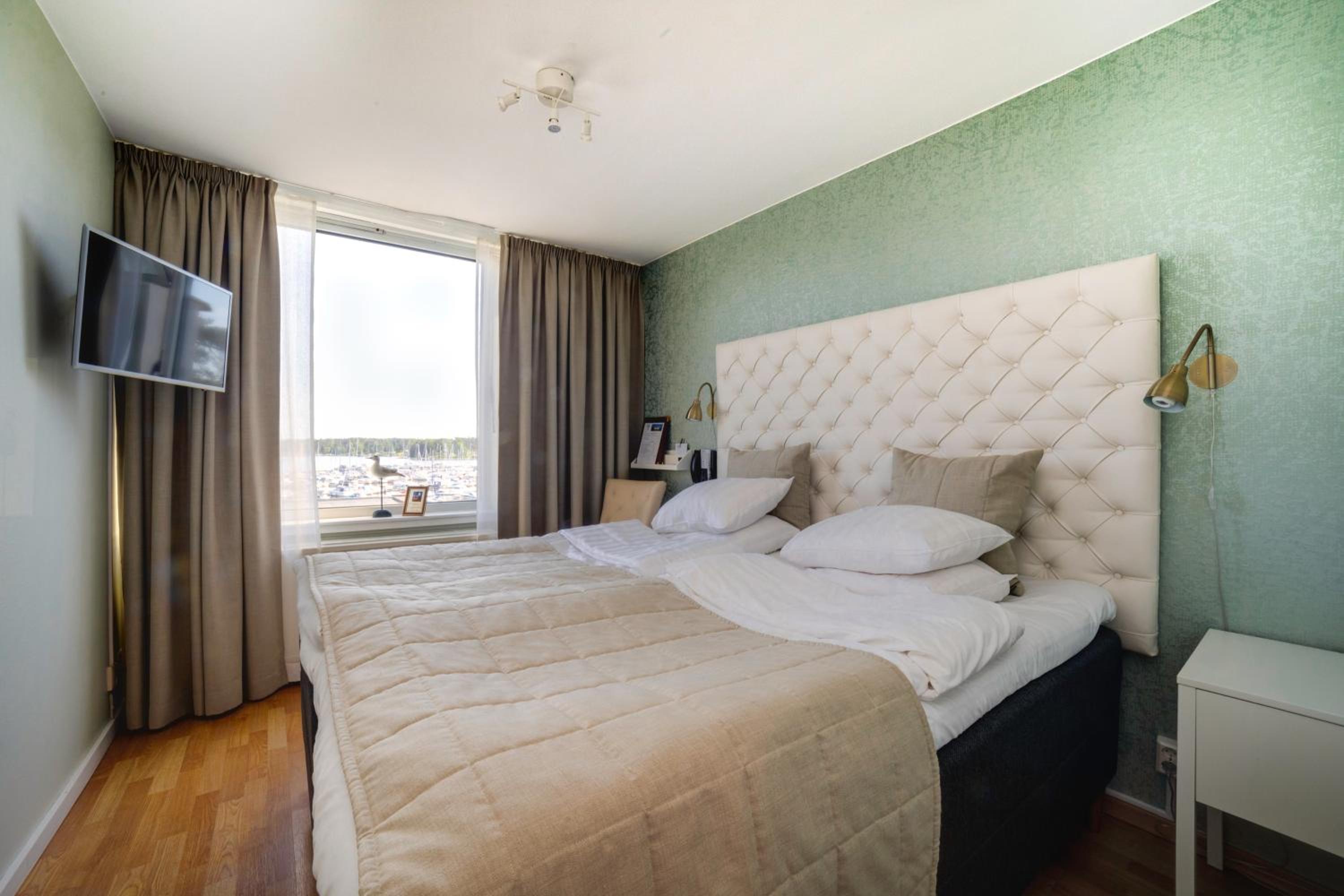 Small Double Room photo 3