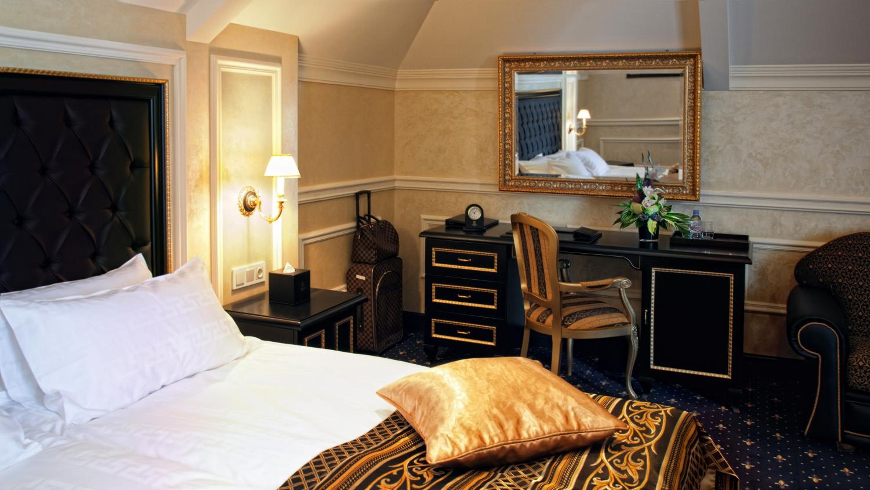 Suite with Balcony