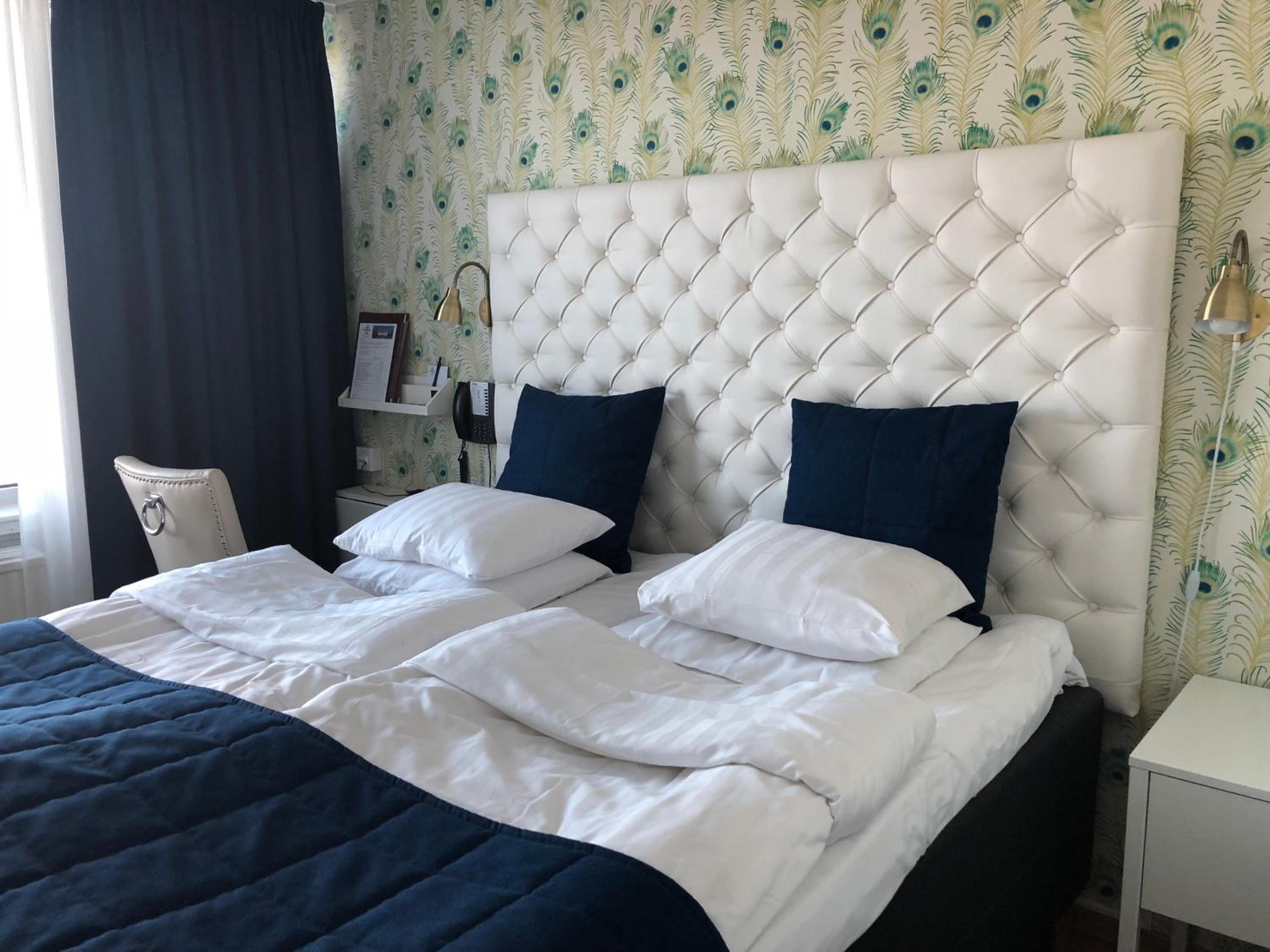 Small Double Room photo 1