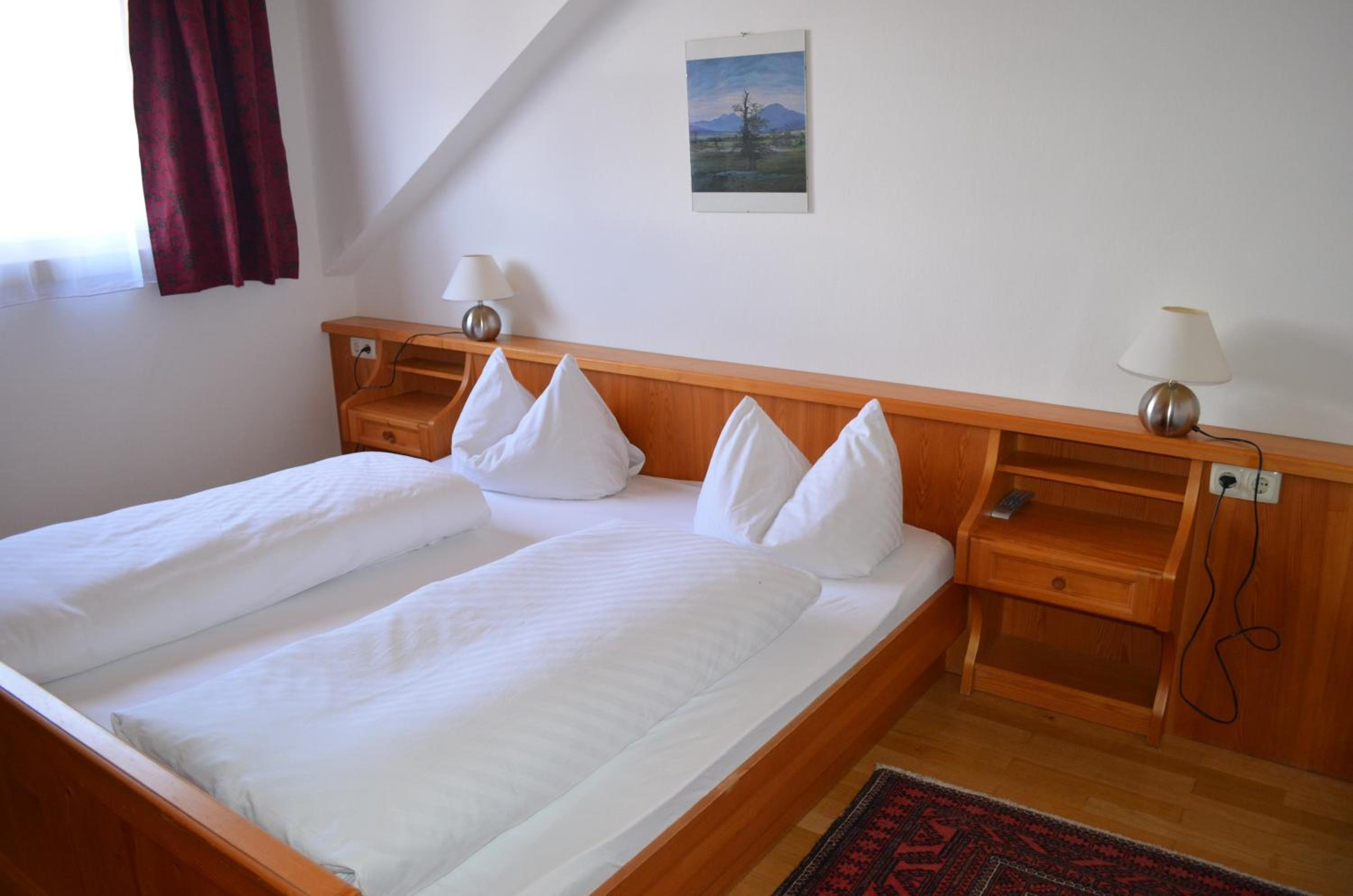 One-Bedroom Apartment with Balcony photo 1