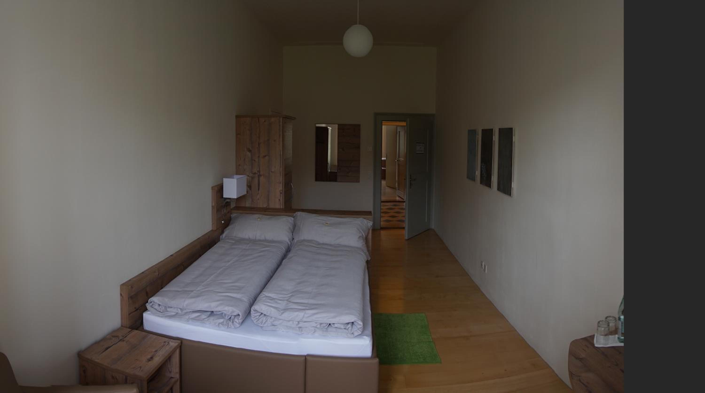 Small Double Room photo 1