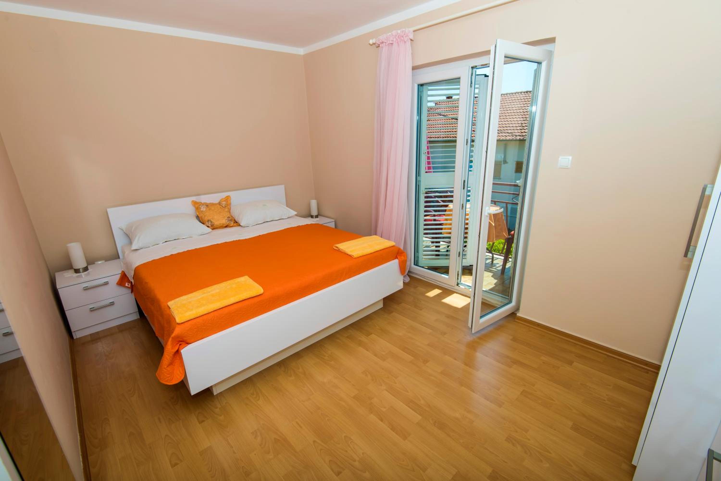 King Room with Balcony photo 1