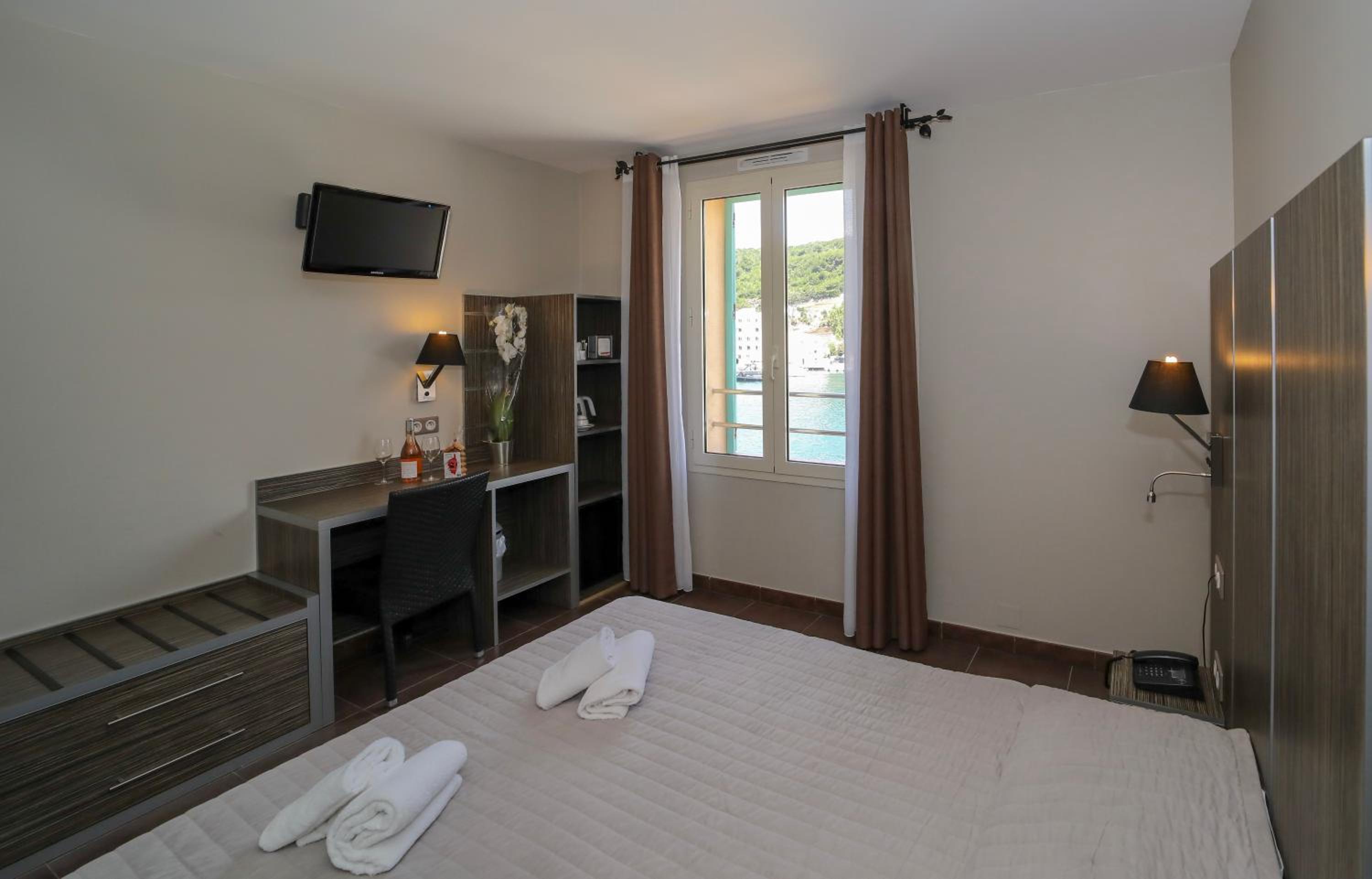 Economy Double Room with Sea View photo 3