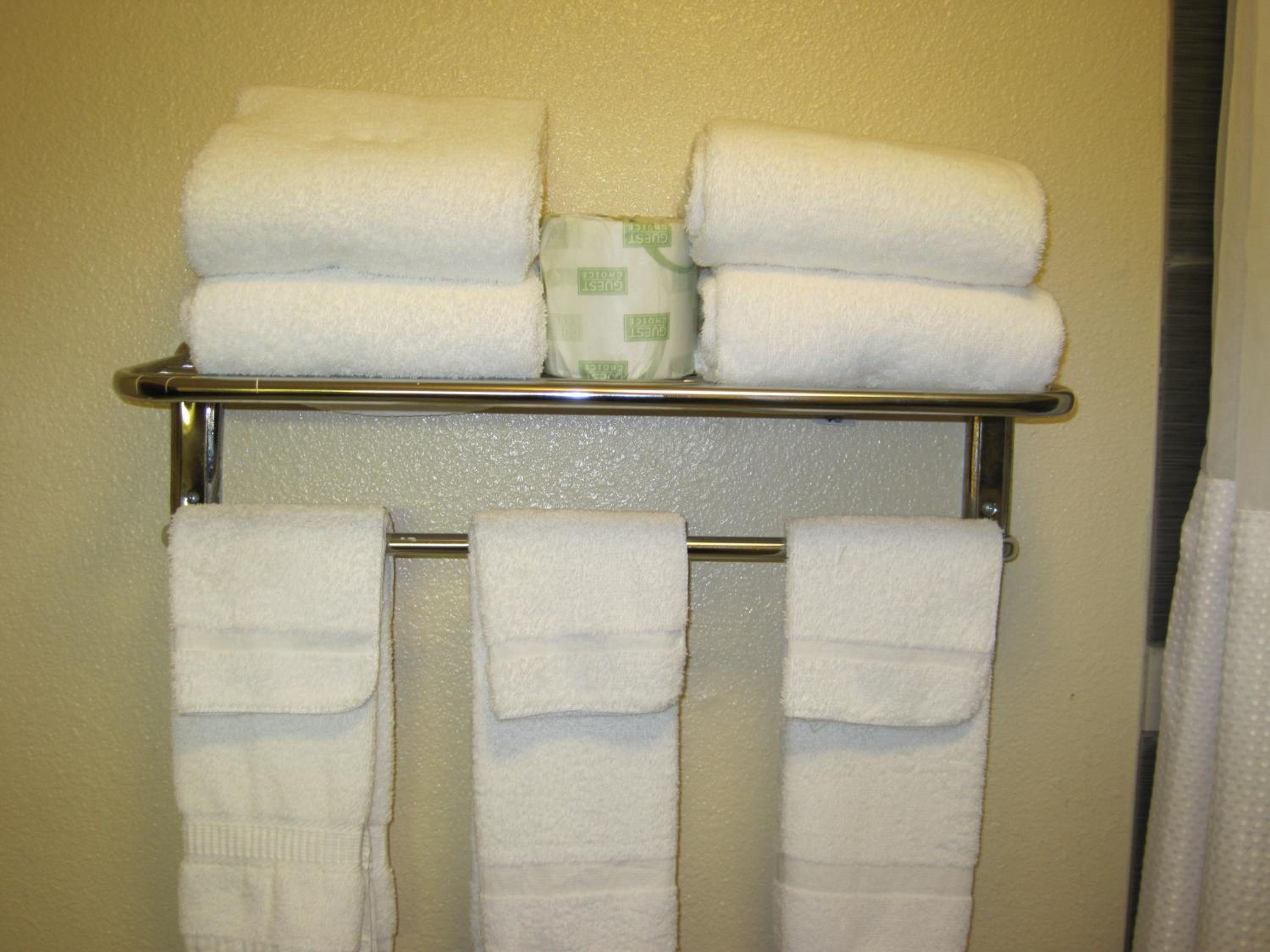 King Suite - Non-Smoking - Photo 5