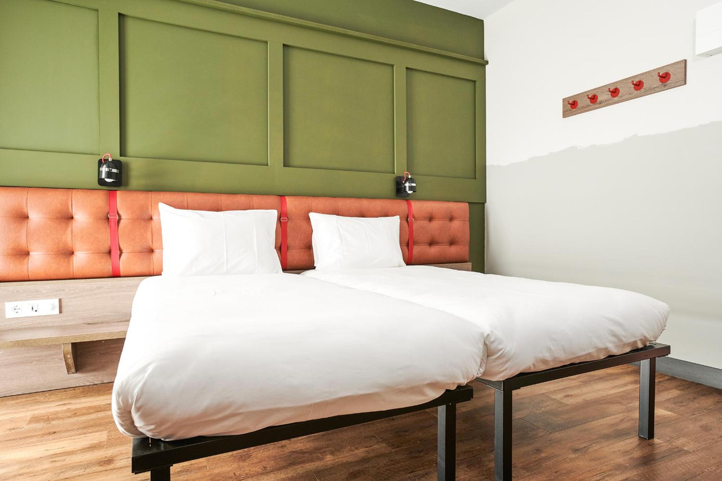 Deluxe Twin Room photo 3