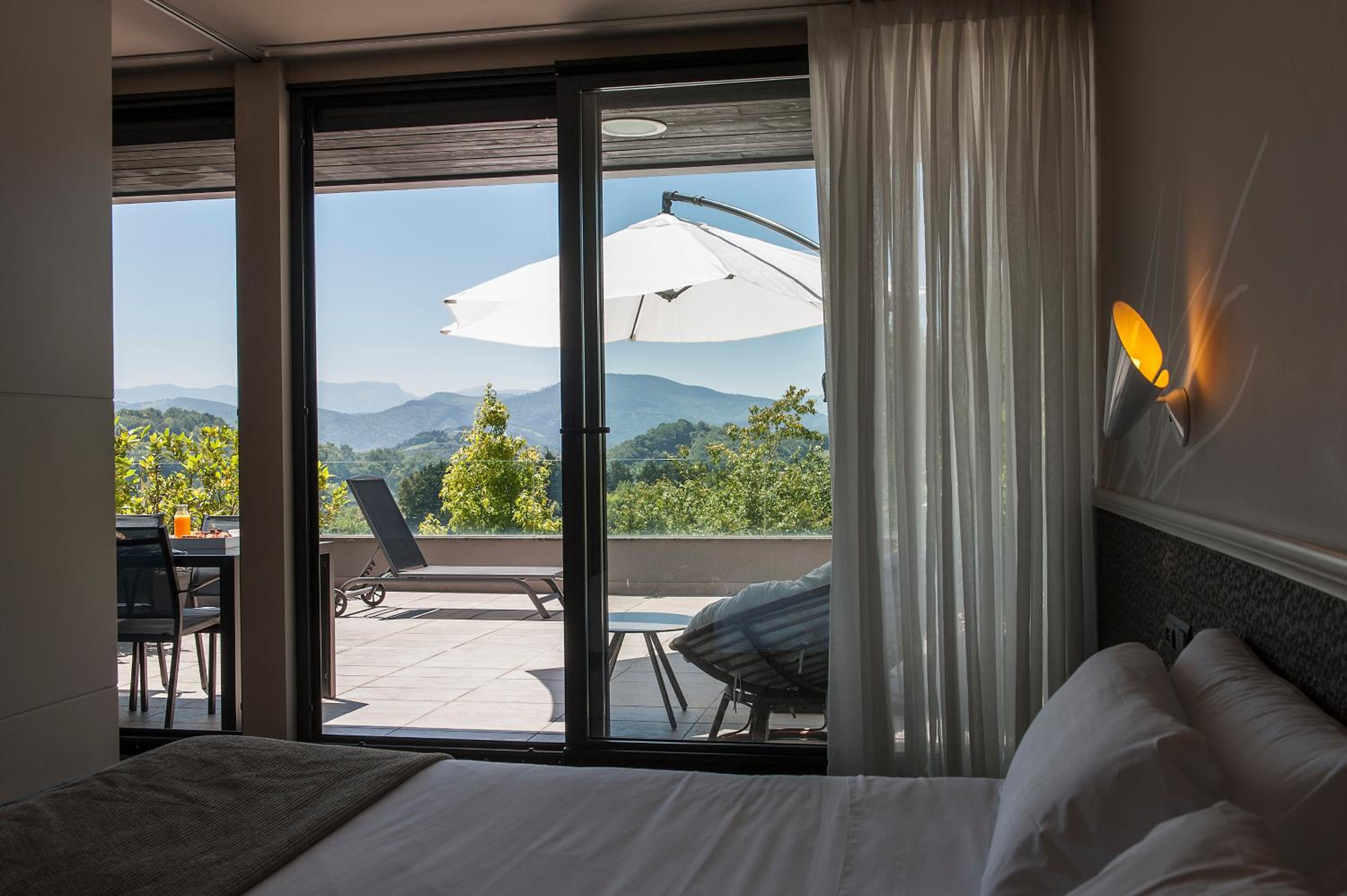 Two-Bedroom Apartment with Terrace photo 2