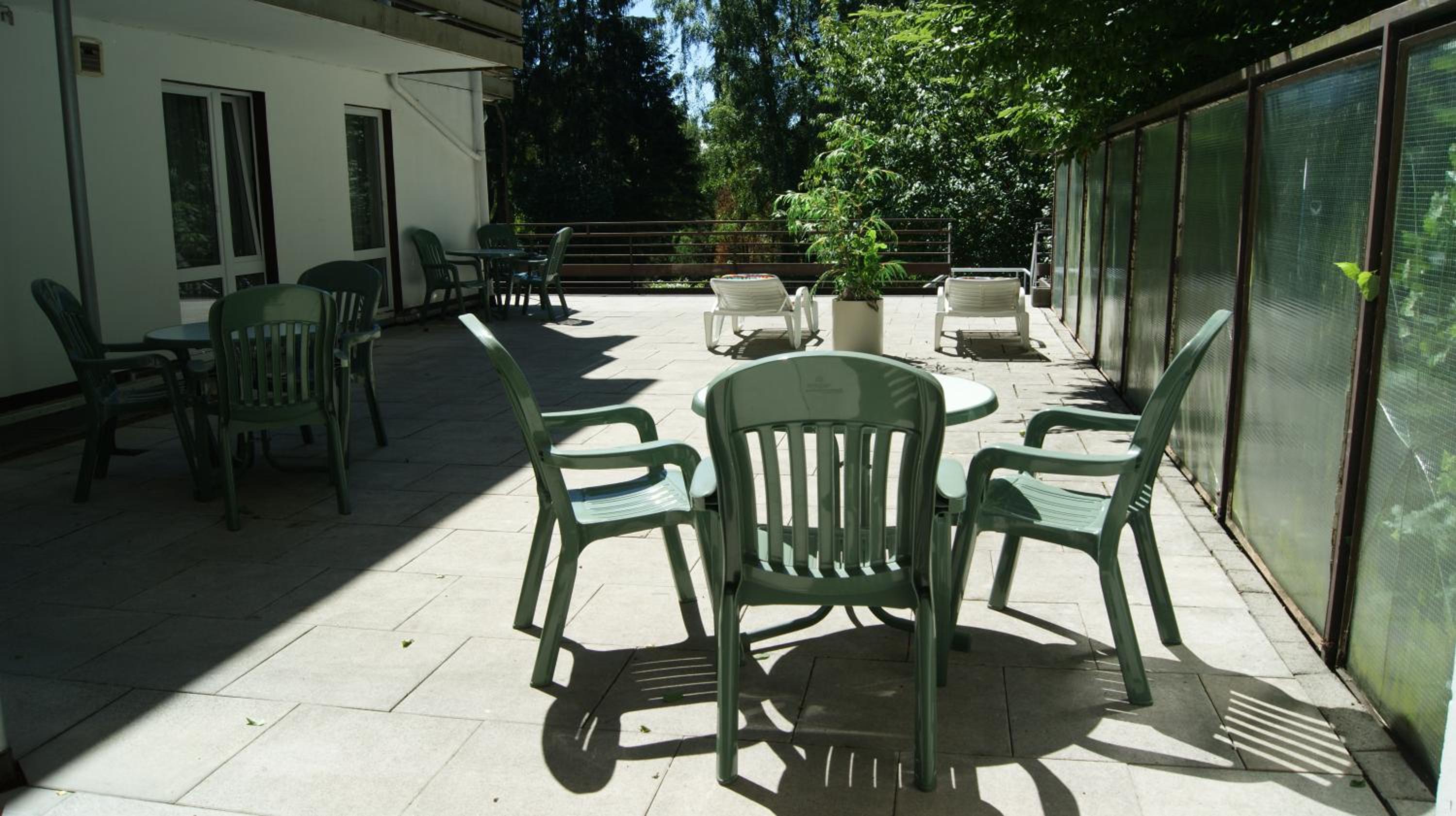 Double Room with Lake View - Photo 4