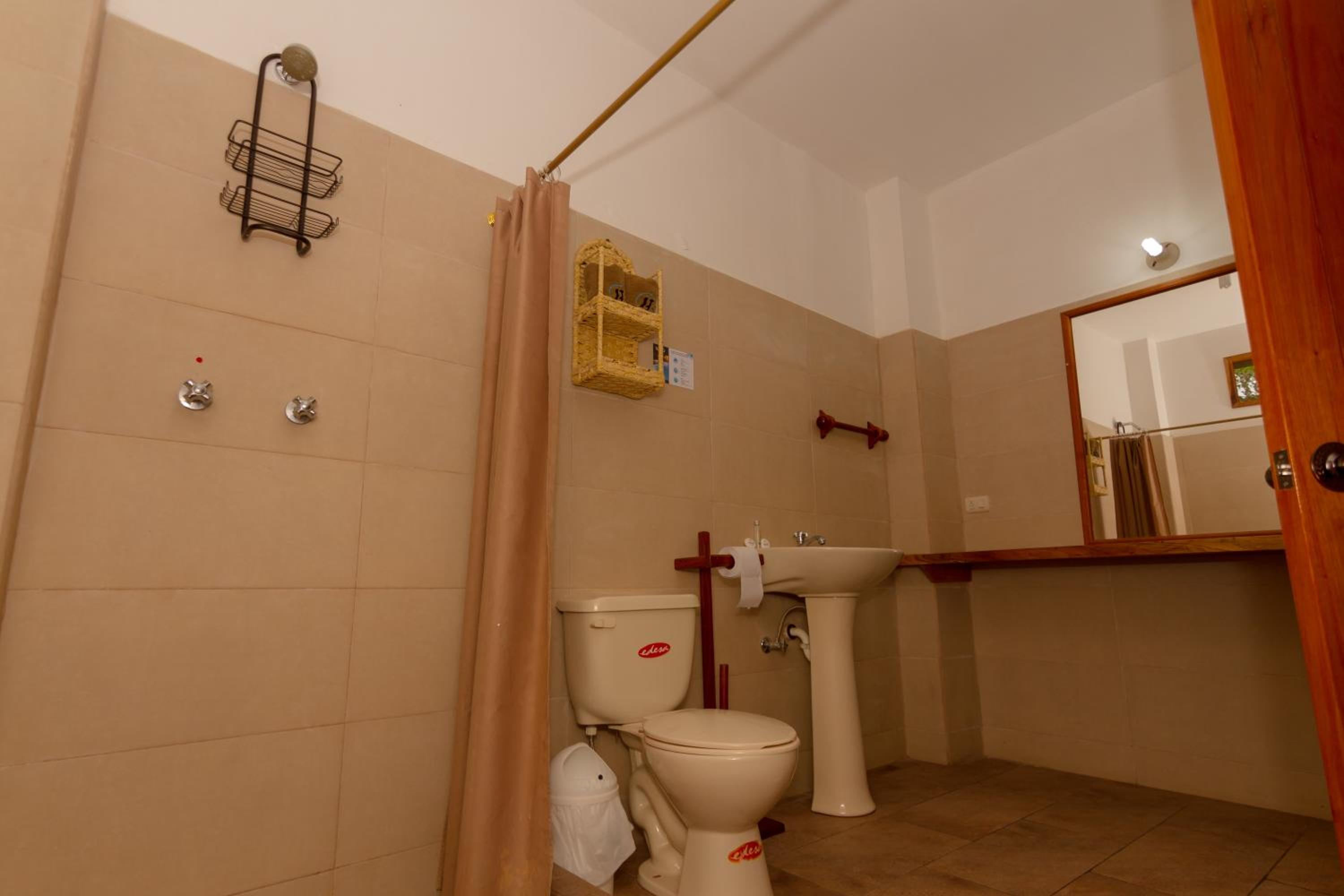 Double or Twin Room photo 3