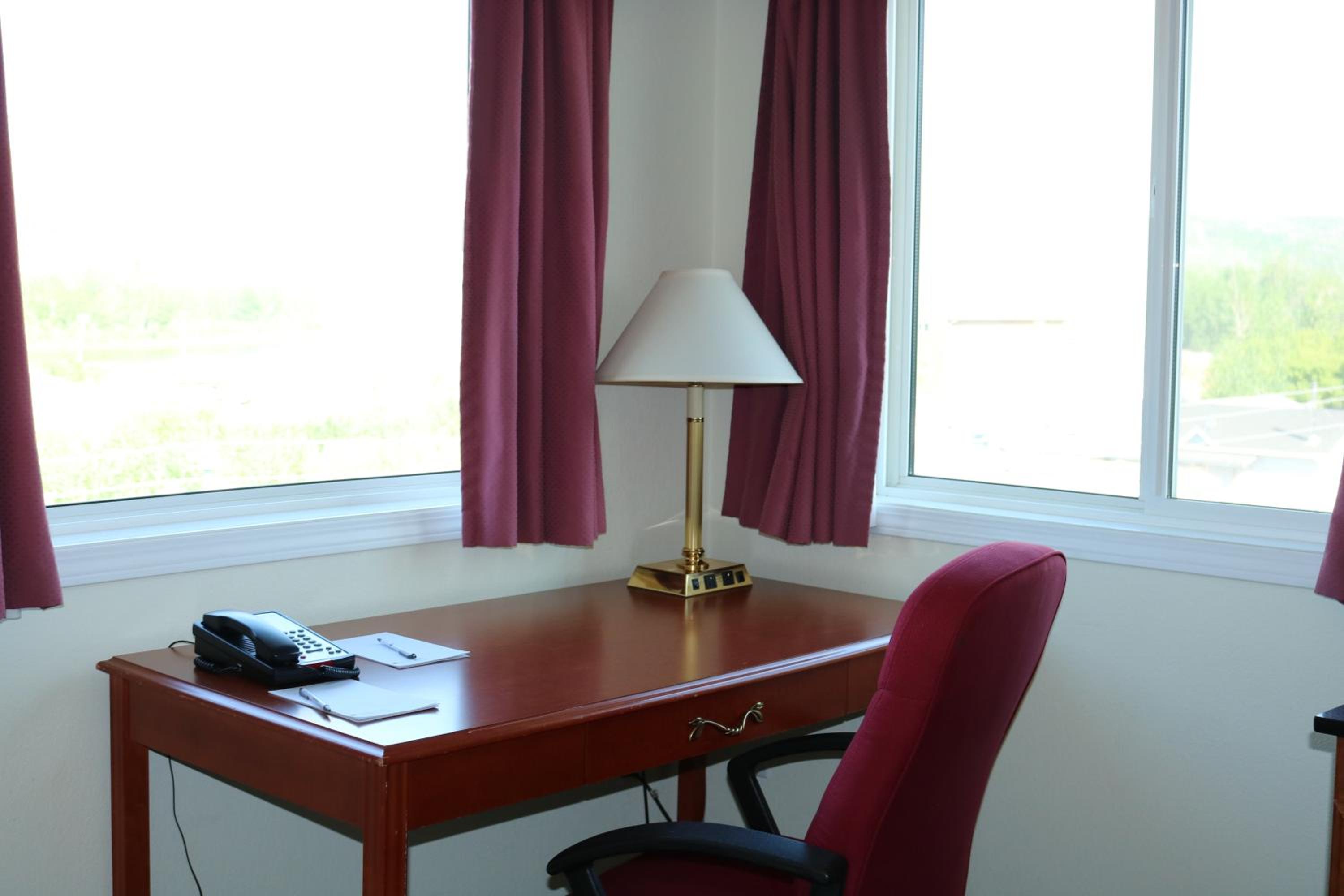 Two-Bedroom Apartment With Balcony photo 2