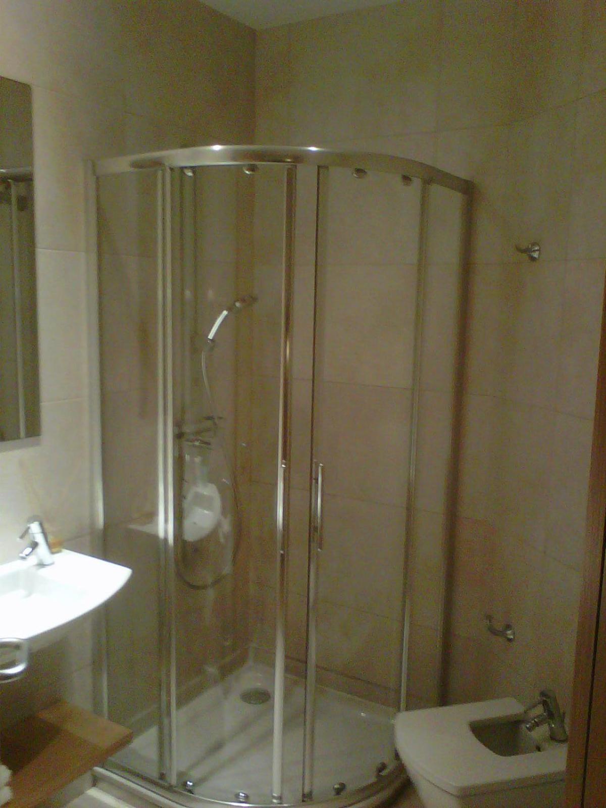 Double or Twin Room - Photo 5