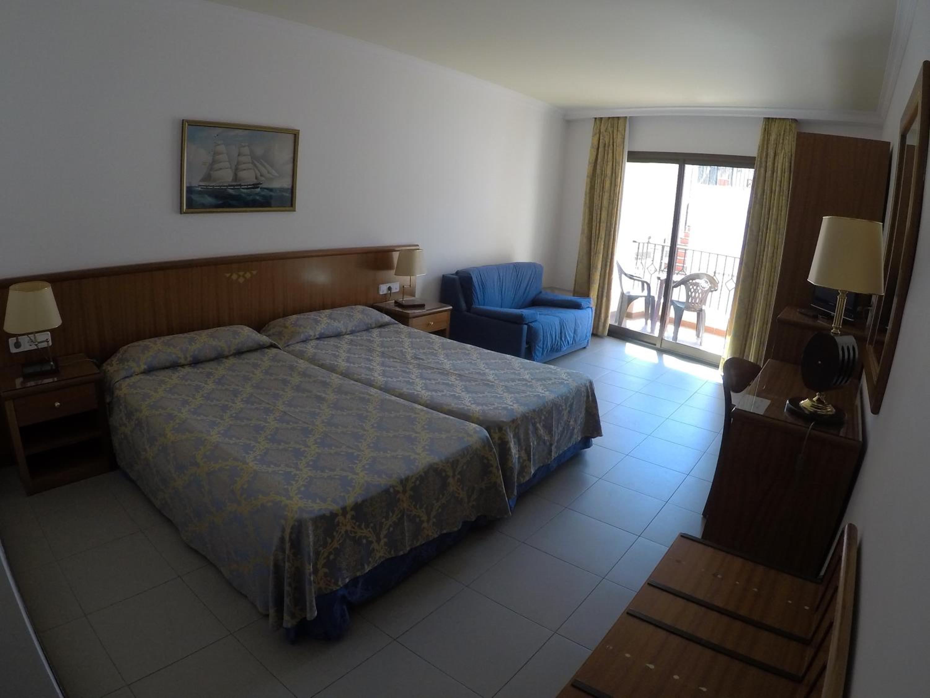 Double Room with Terrace - Photo 1