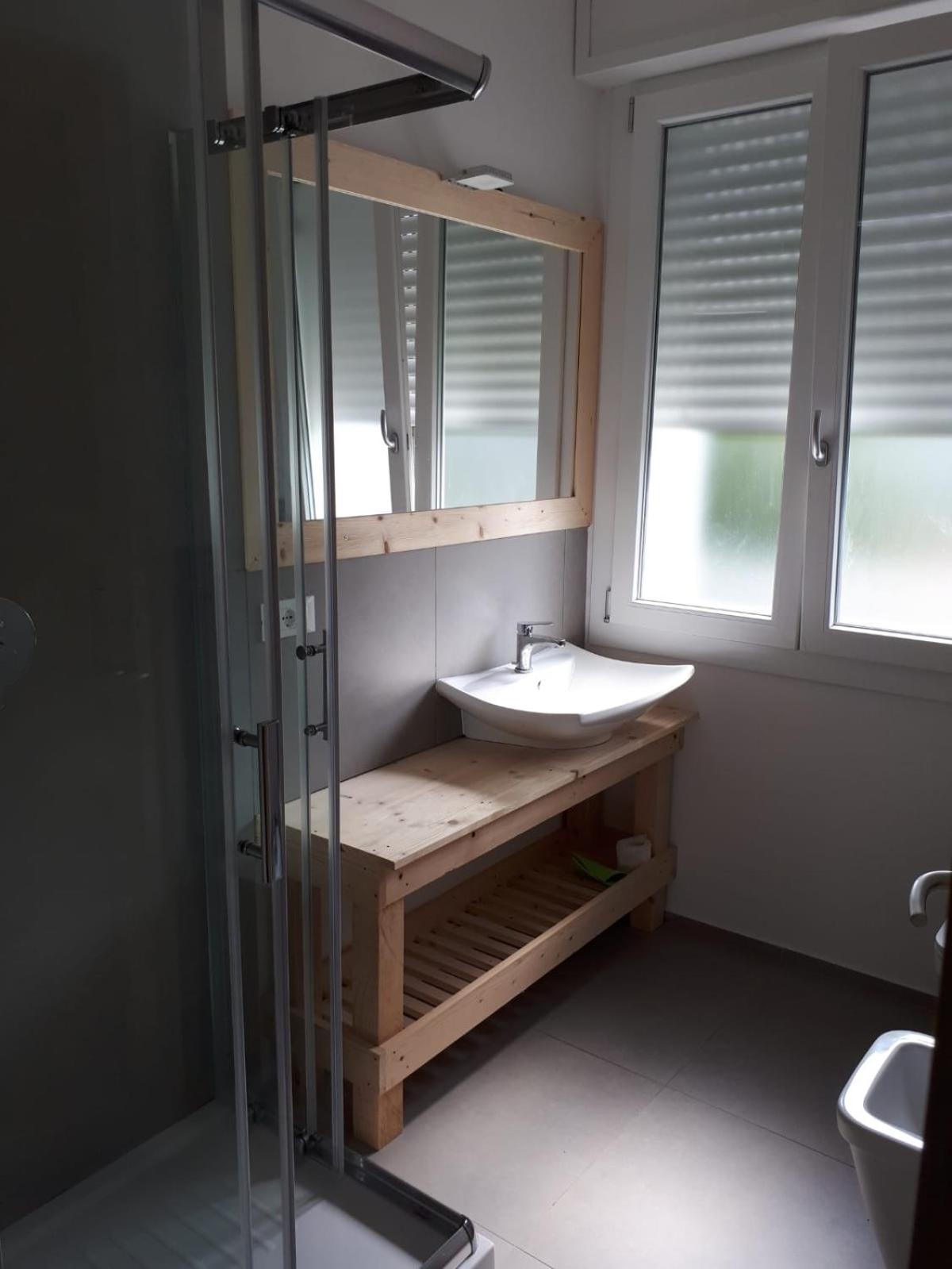 Double or Twin Room with Private Bathroom - Photo 8