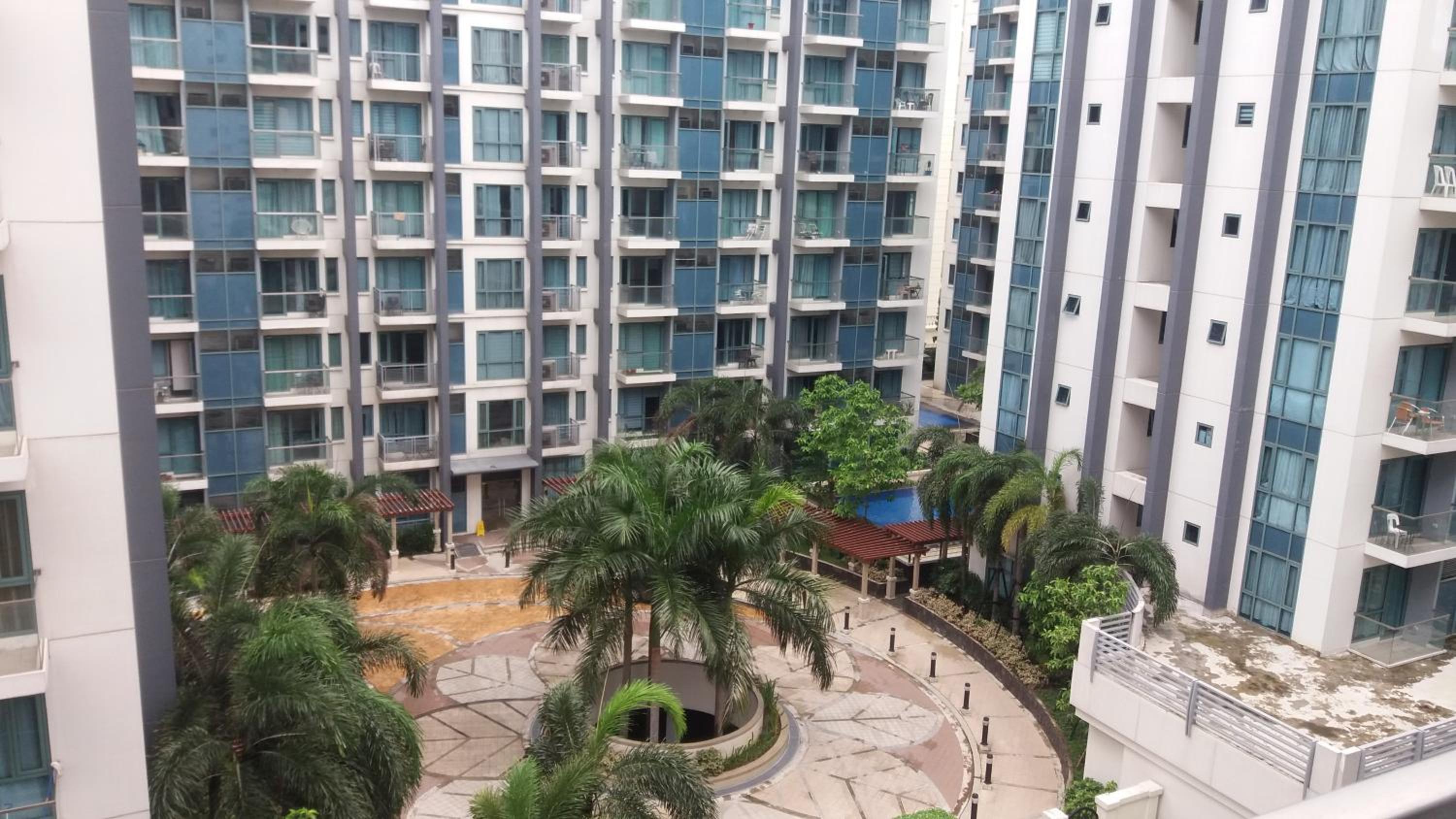 Studio with Balcony - Photo 15