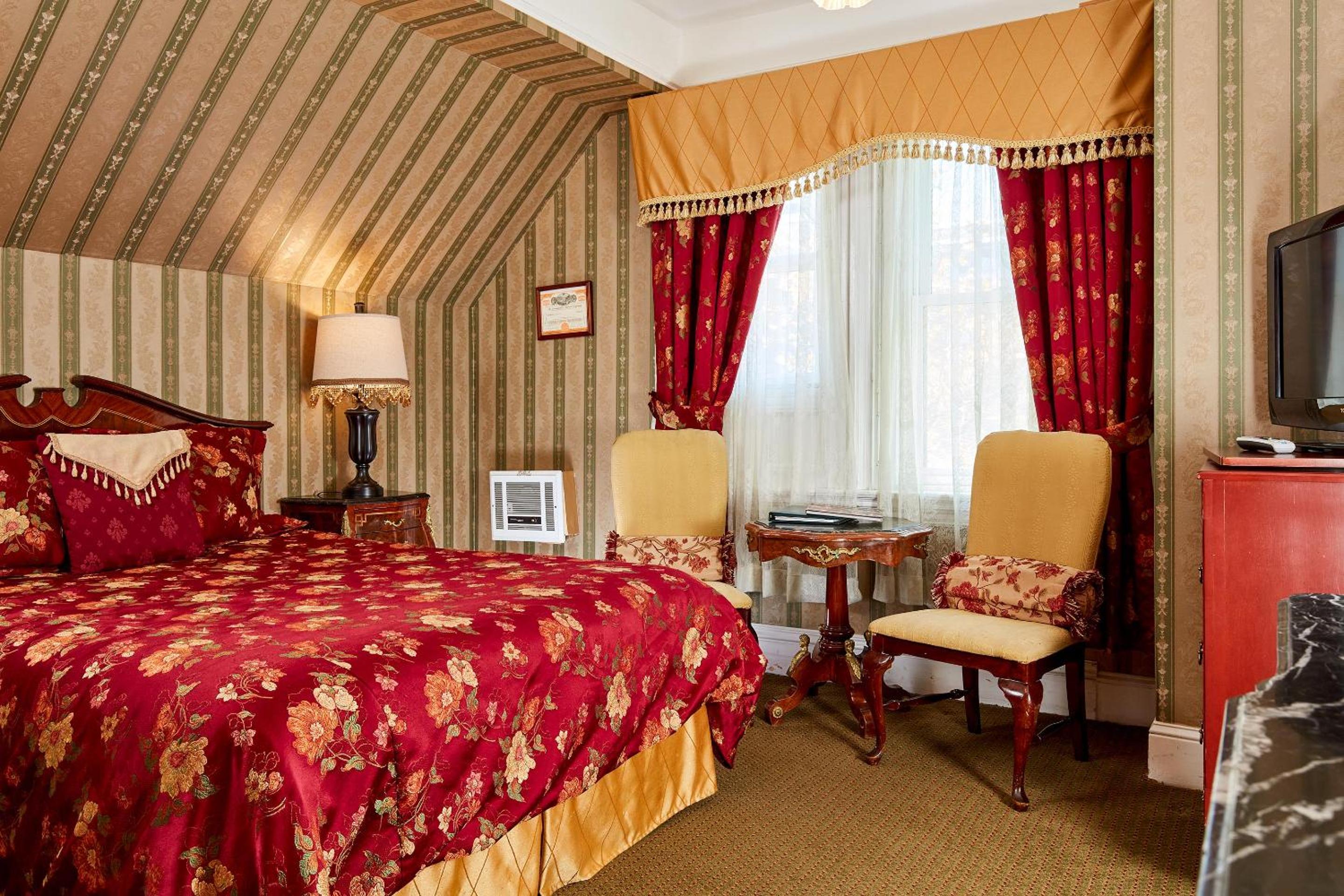 Standard Queen Room - Photo 1