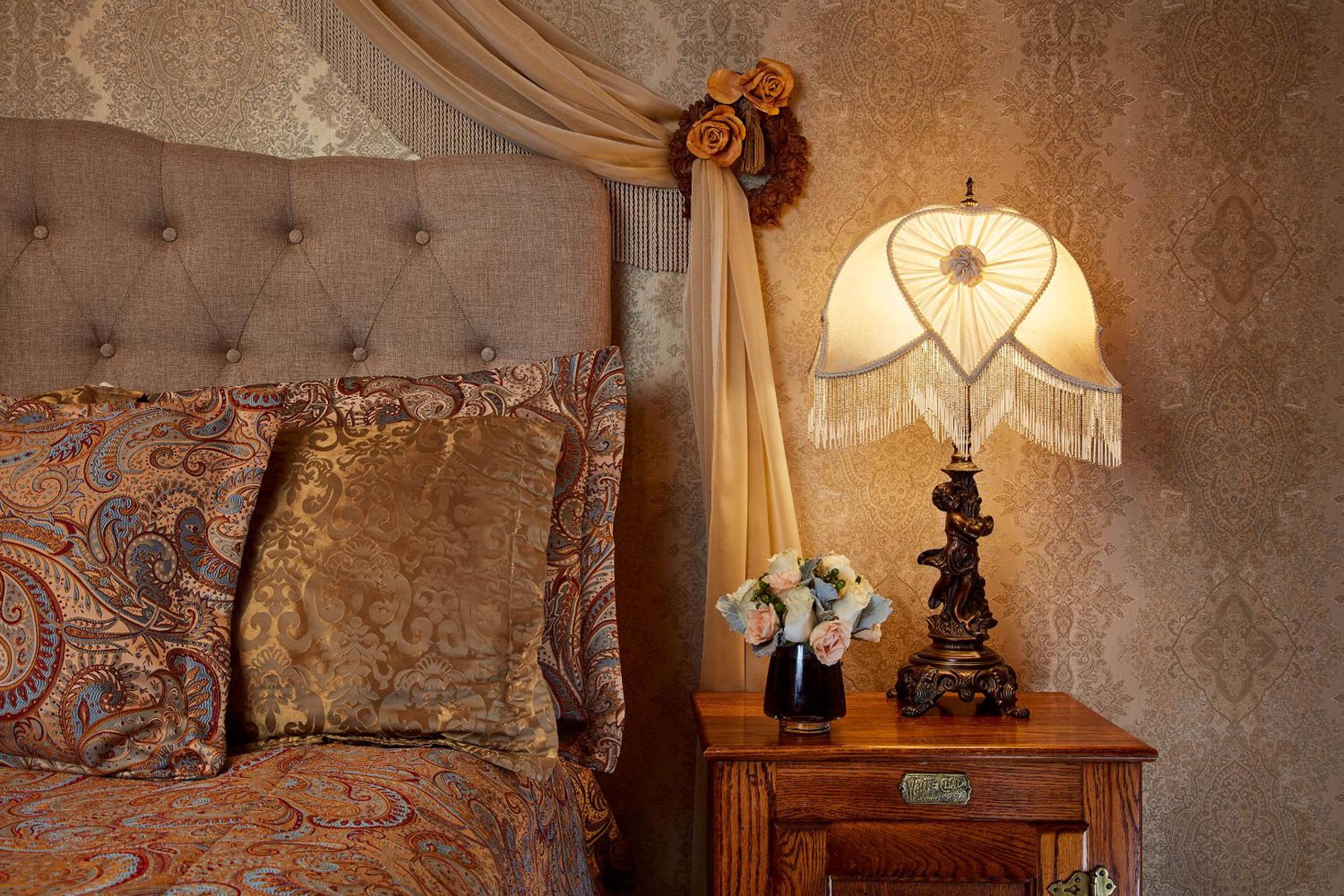 Deluxe King Room - Photo 5