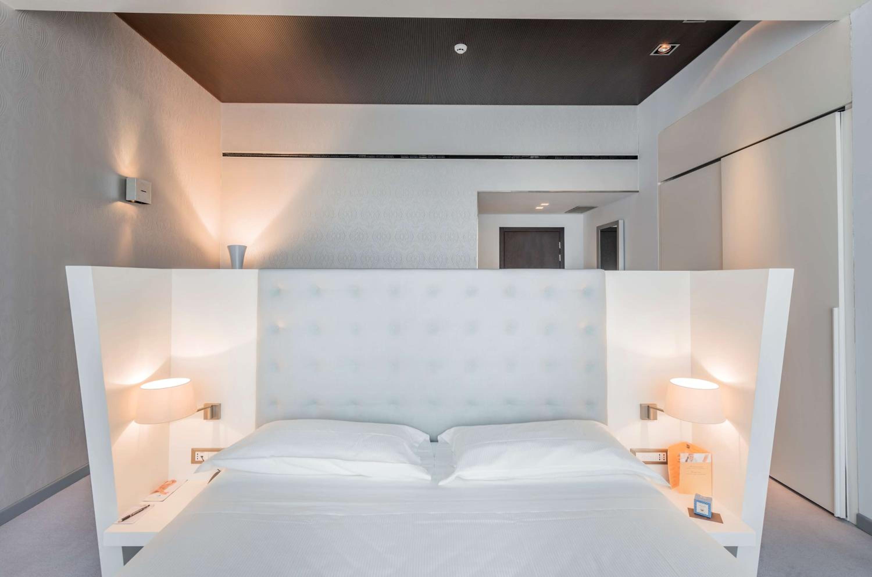 Executive Junior King Suite photo 1