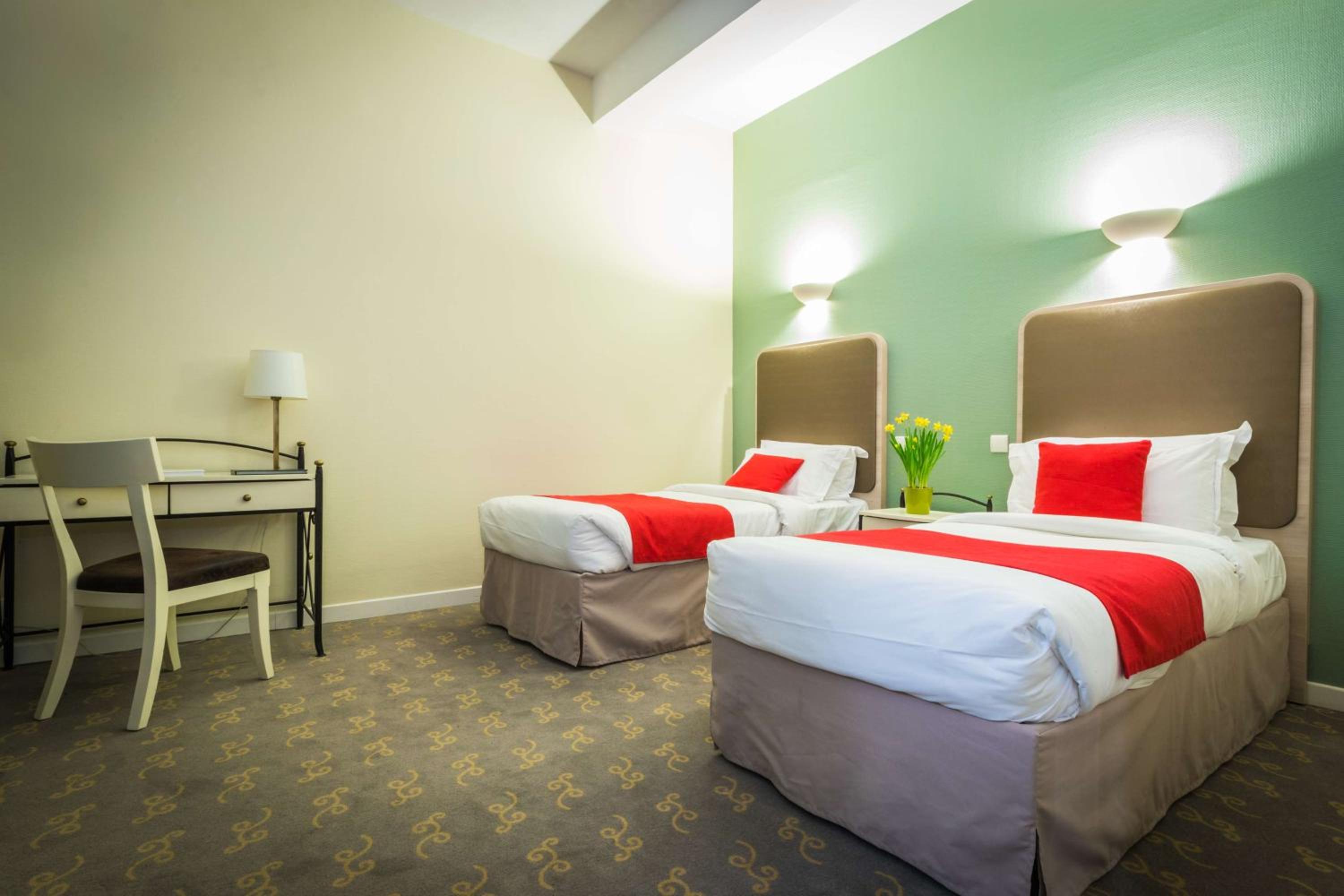 Superior Twin Room - Photo 6