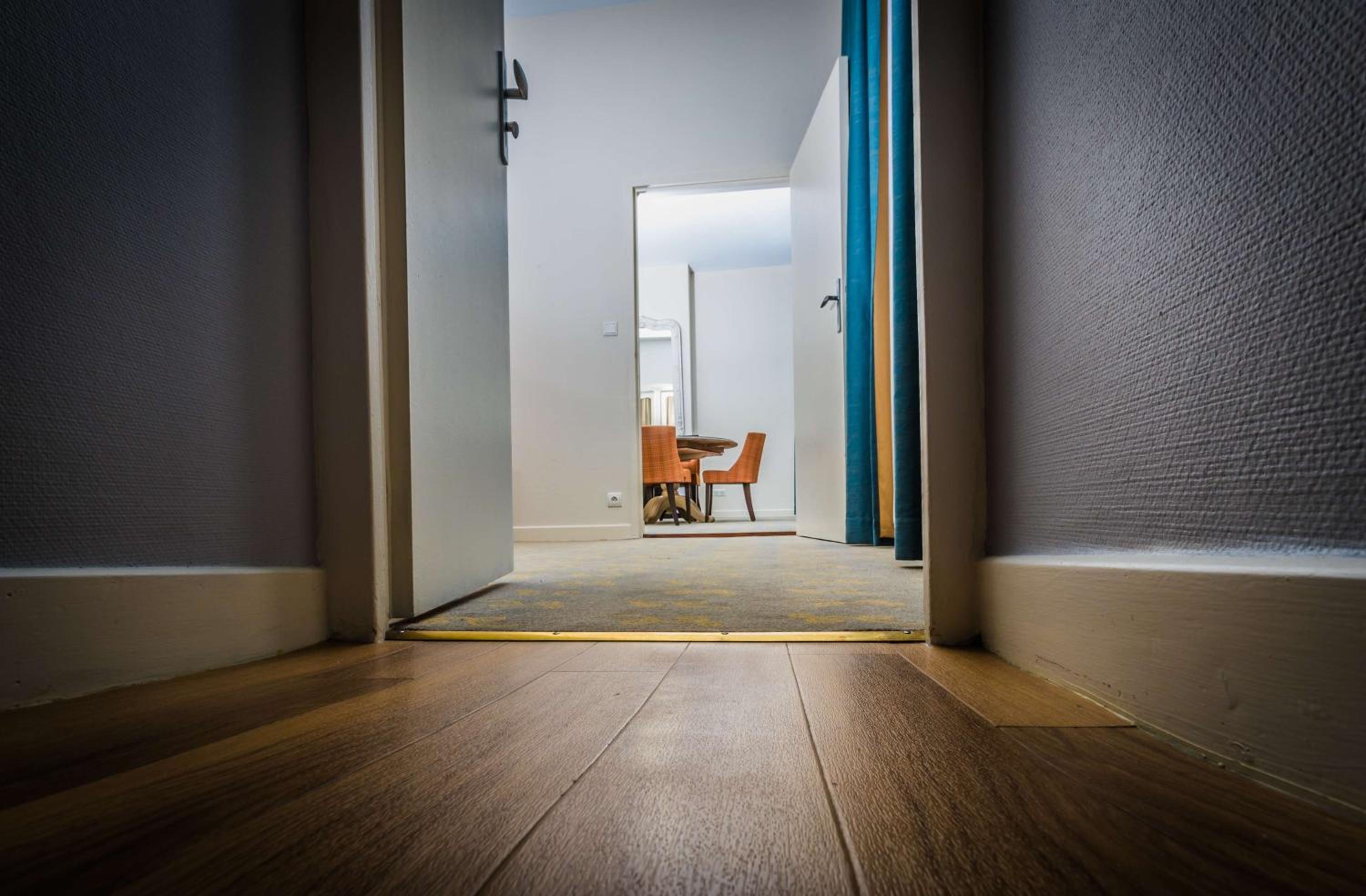 Queen Suite - Photo 1