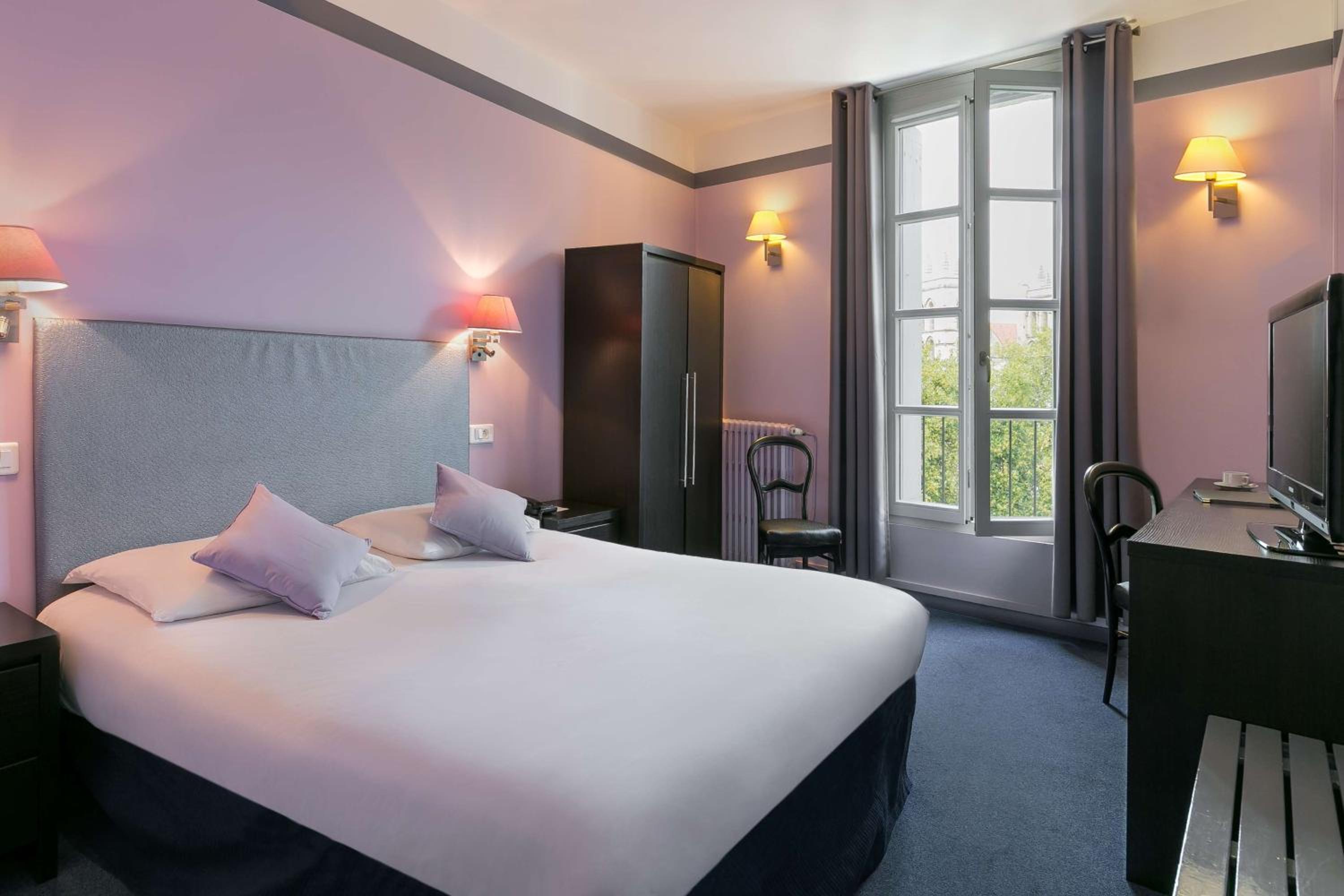 Comfort King Room photo 1