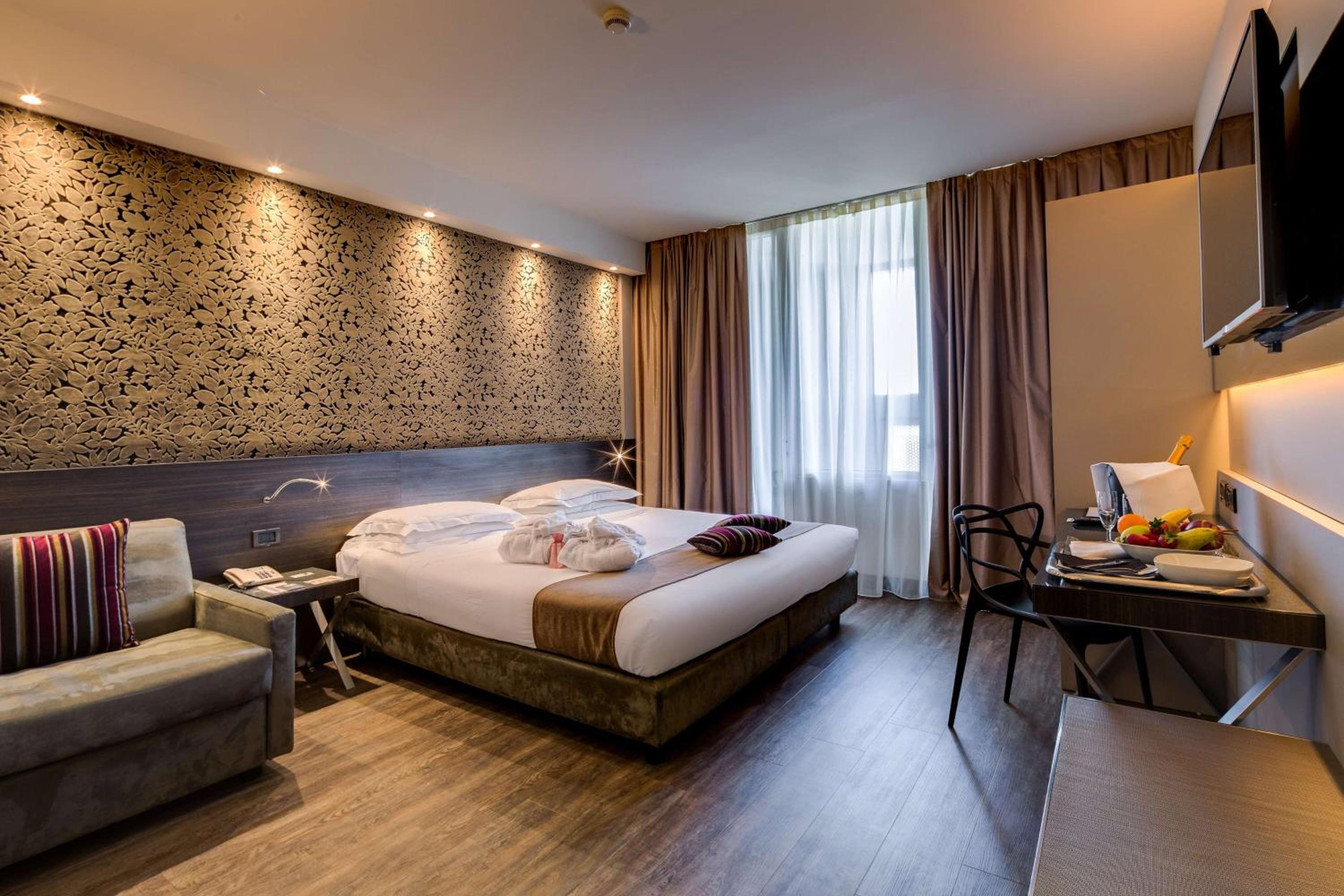 Executive King Room with Balcony photo 1