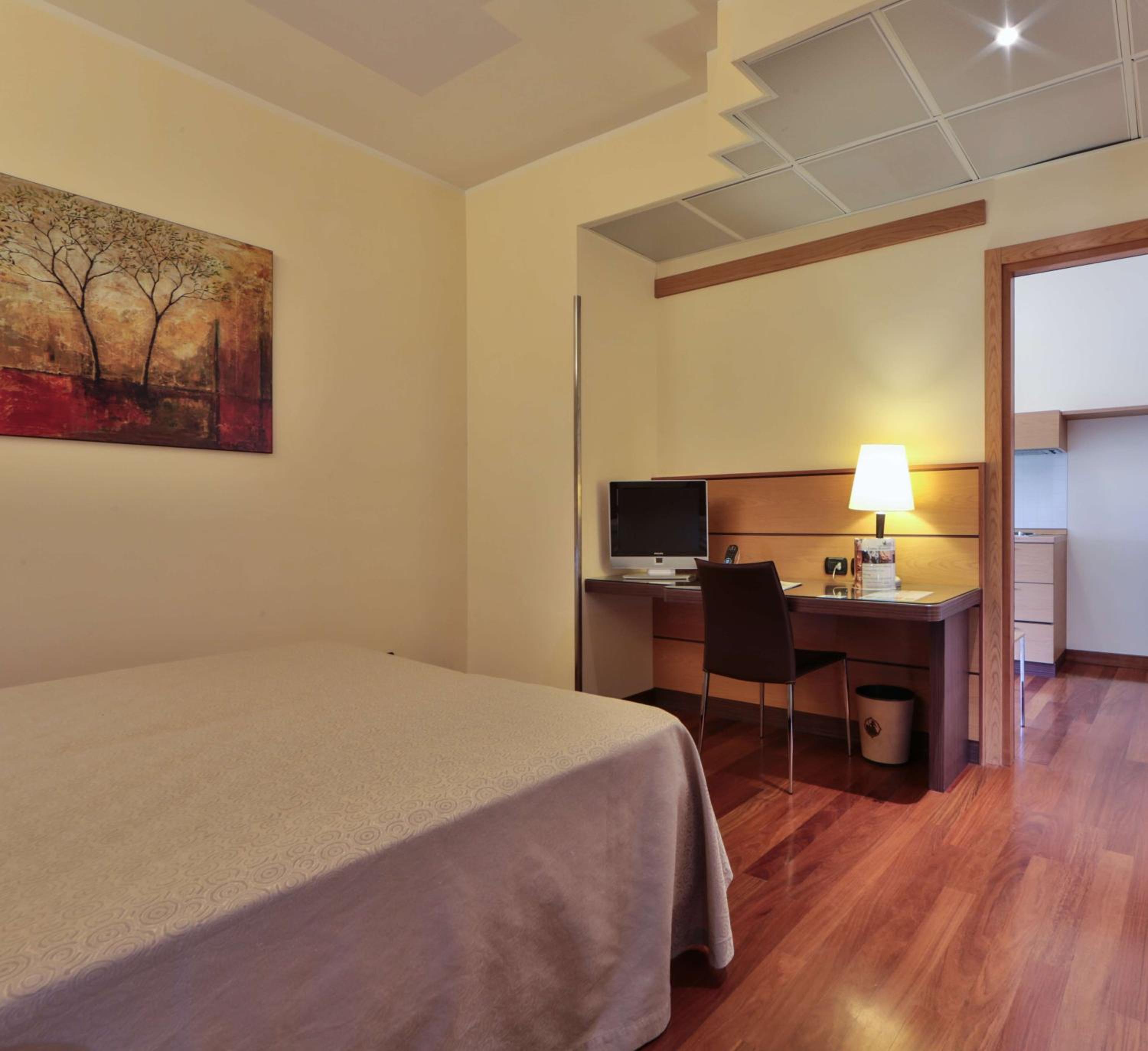 Apartment with Queen and Single Bed - Annex - Photo 1
