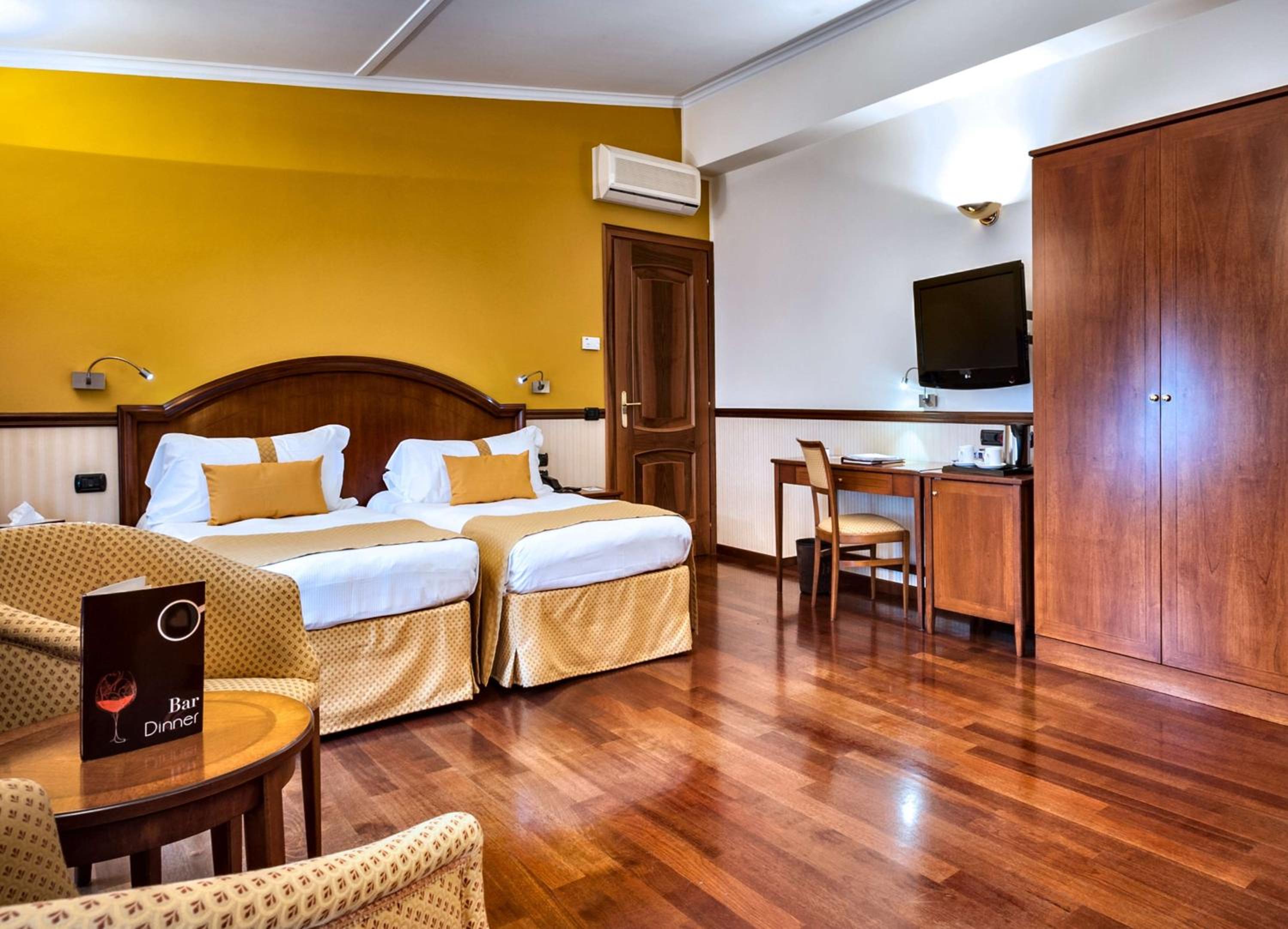 Superior Twin Room