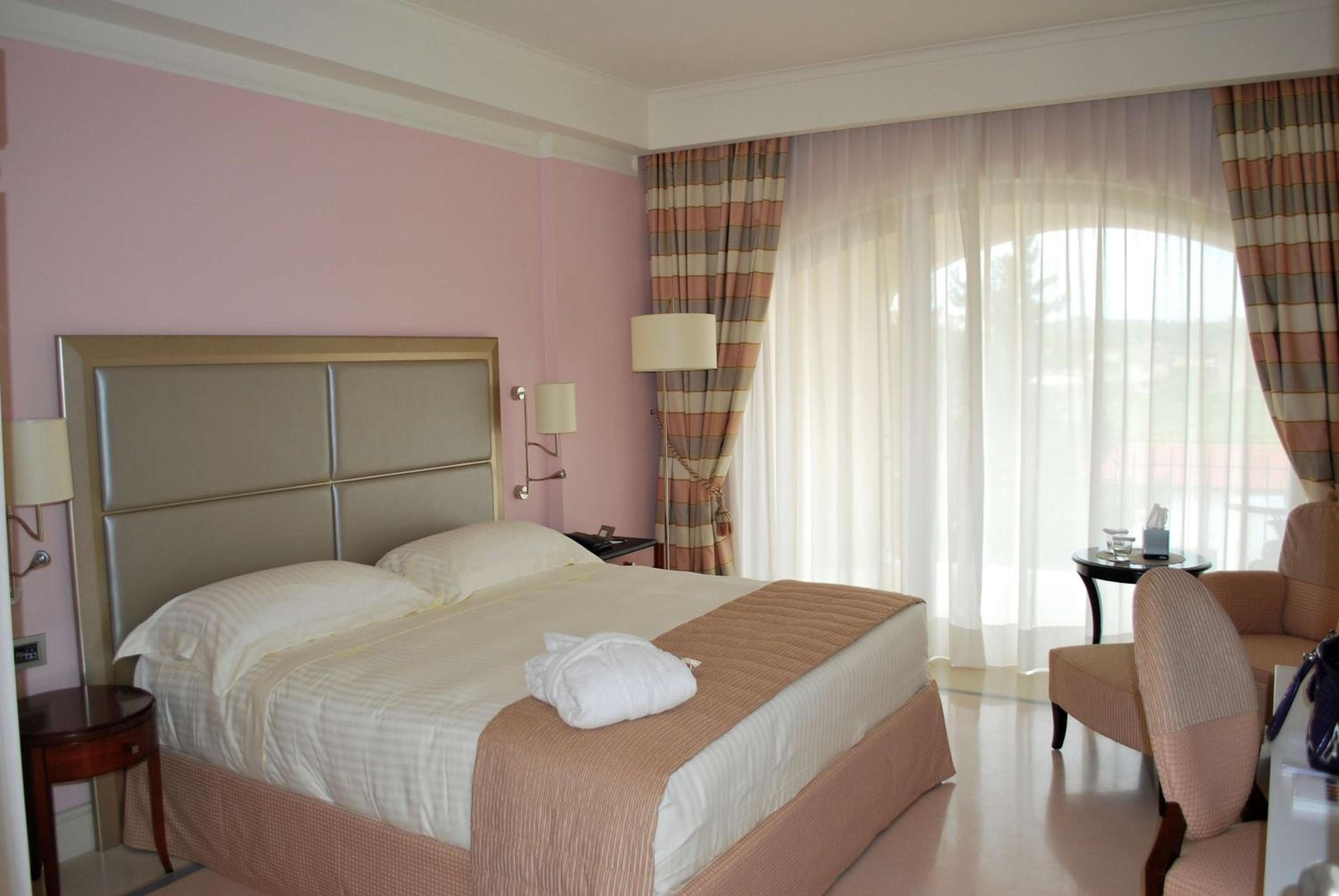 Family Queen Room - Photo 12
