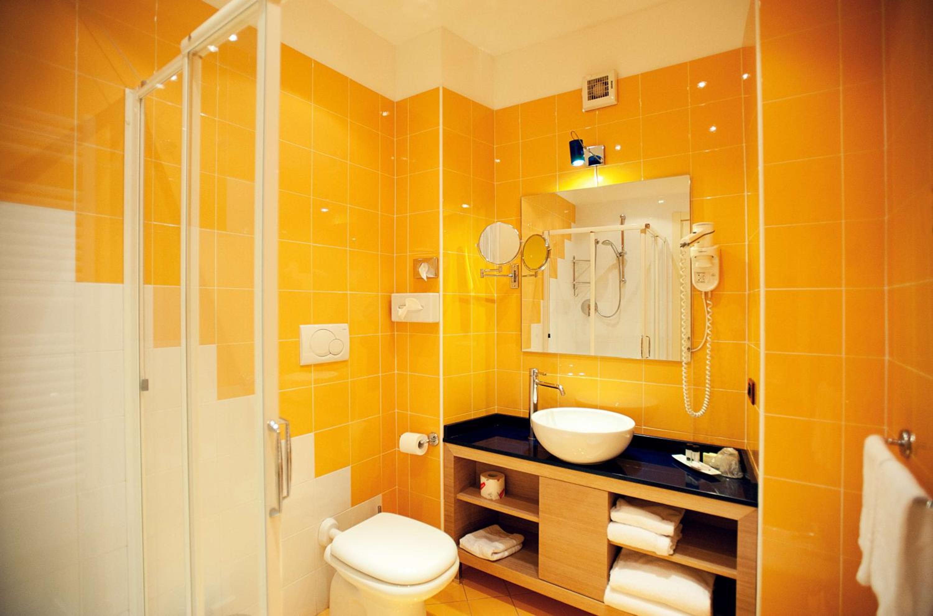 Classic Queen Room - Photo 7